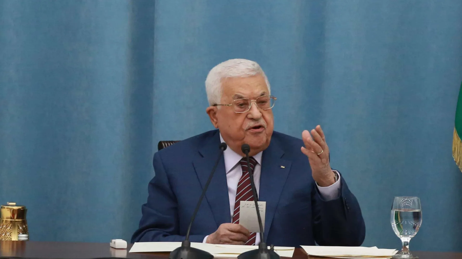 
                    Presidente palestiniano e 80 dirigentes afetados por vistos cancelados
                