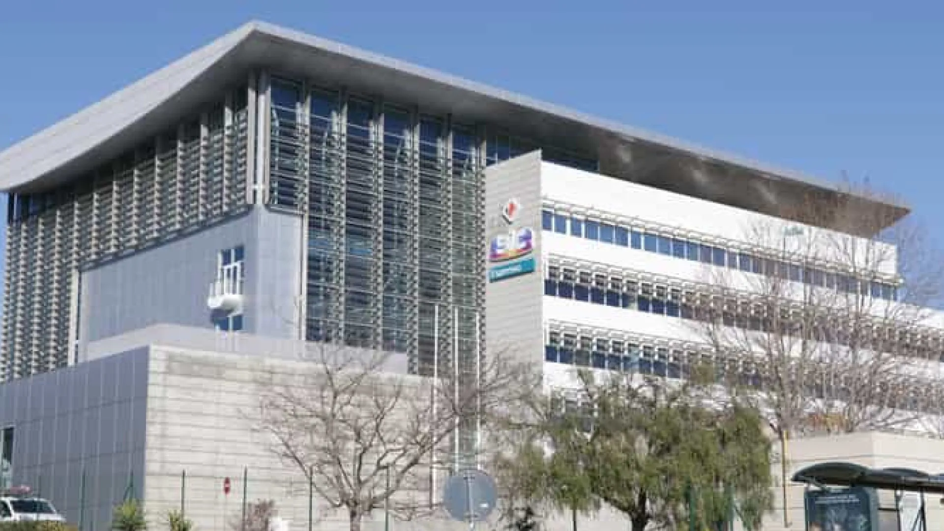 
                    MFE passa a deter 32,934% da Impresa e família Balsemão mantém controlo
                