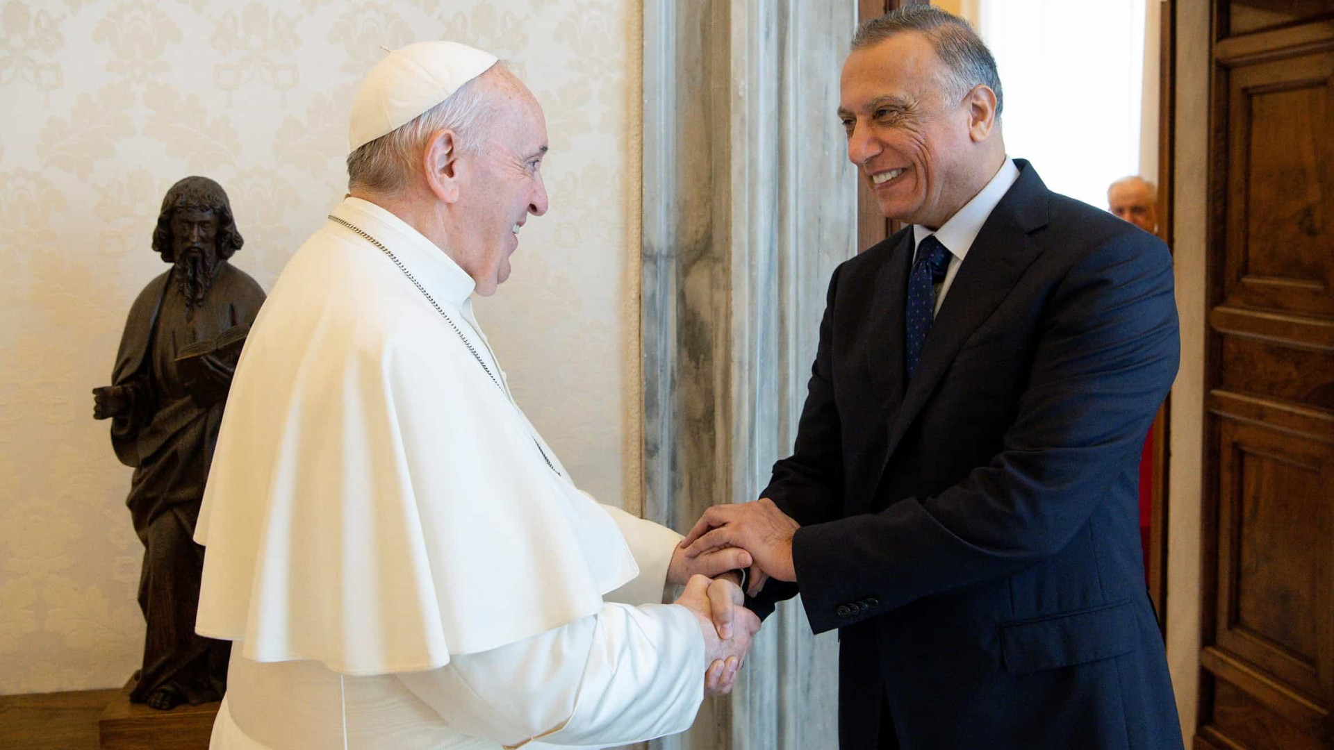 Papa recebe primeiro-ministro iraquiano após a viagem histórica ao país
