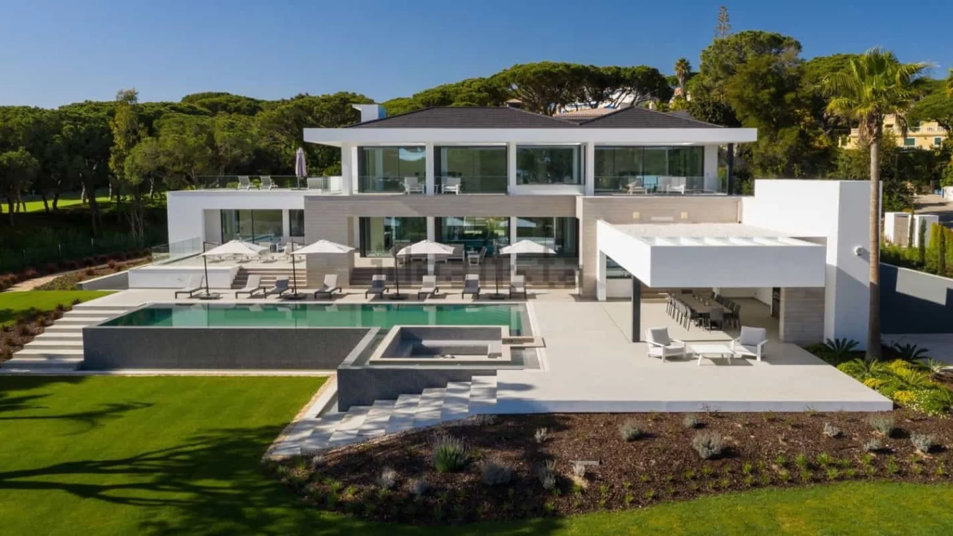 Lisboa e Algarve têm as casas mais caras do país