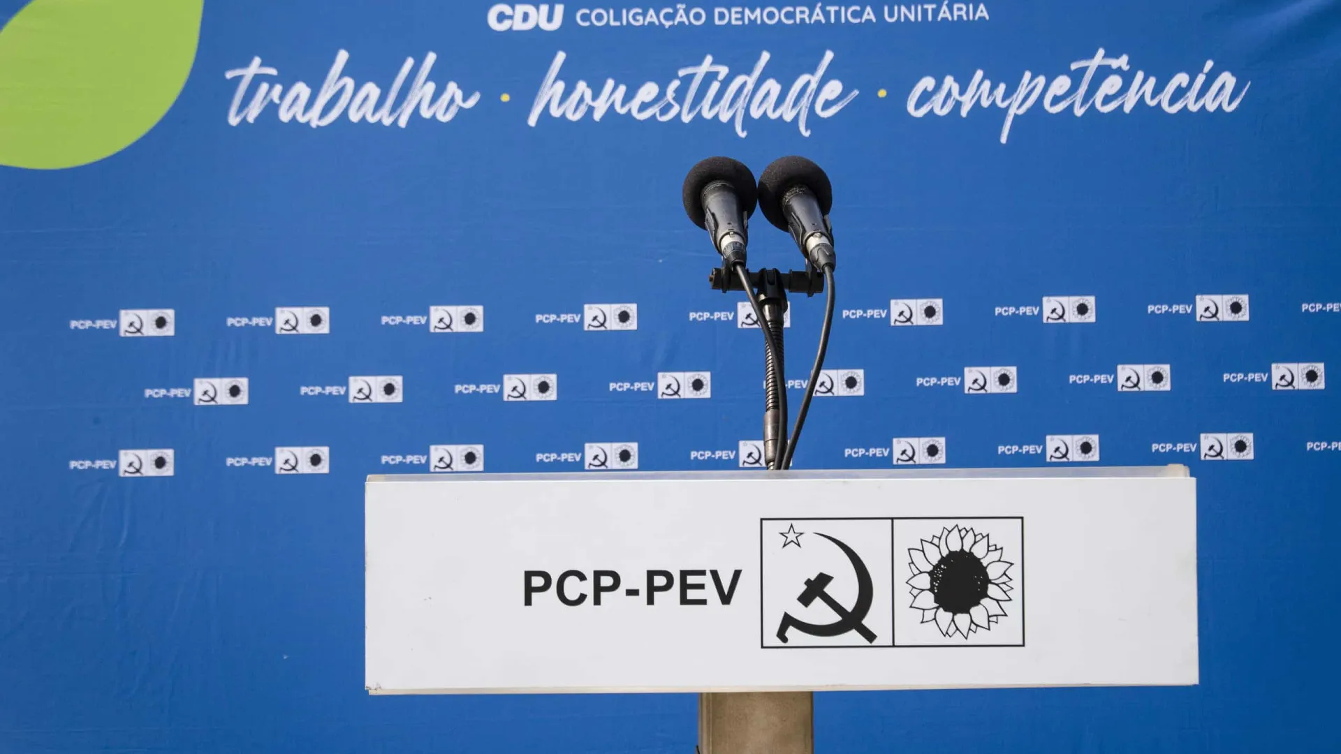 
                    CDU é a 