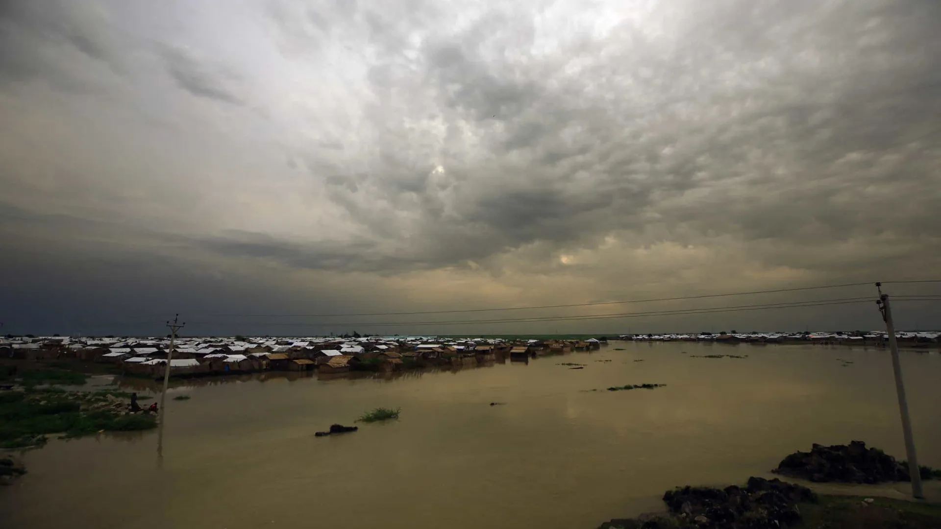 
                    Cerca de 300 mil sul-sudaneses fugiram do país em 2025
                