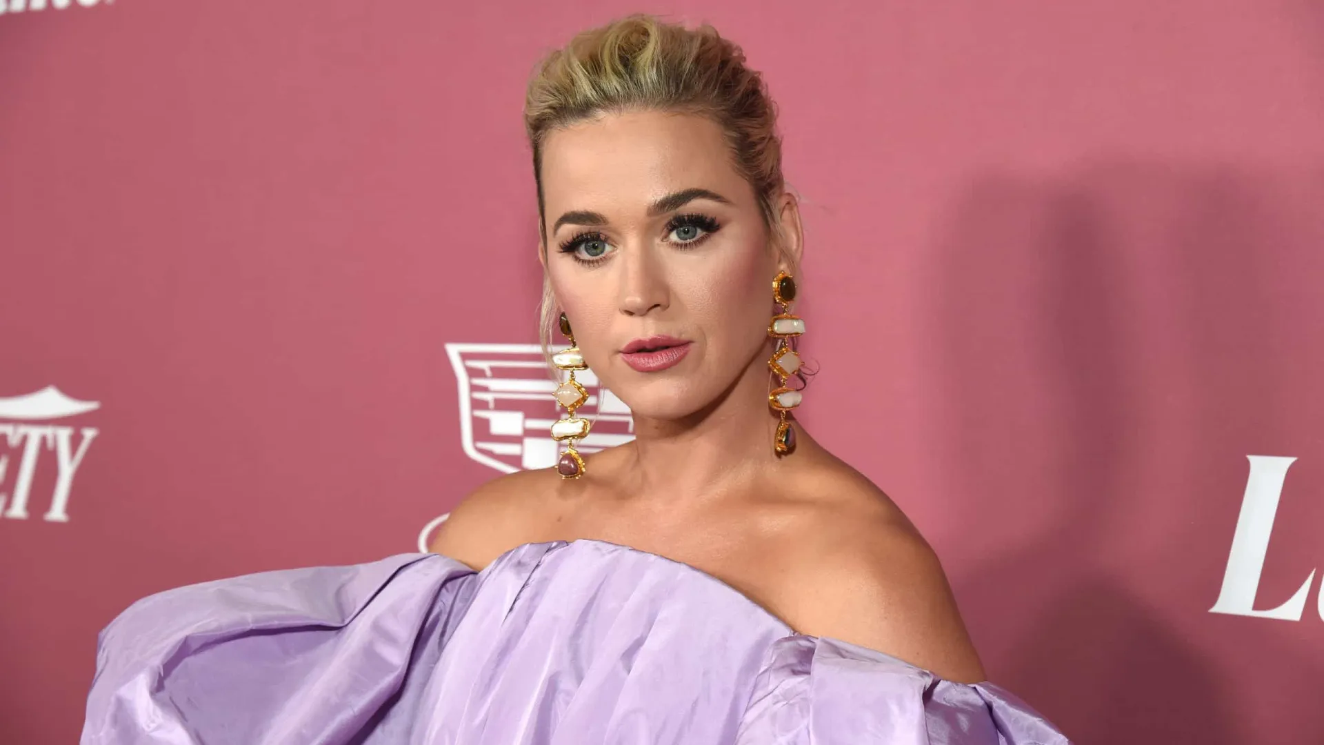 Ou se ama, ou se odeia. Este vestido de Katy Perry deu que falar