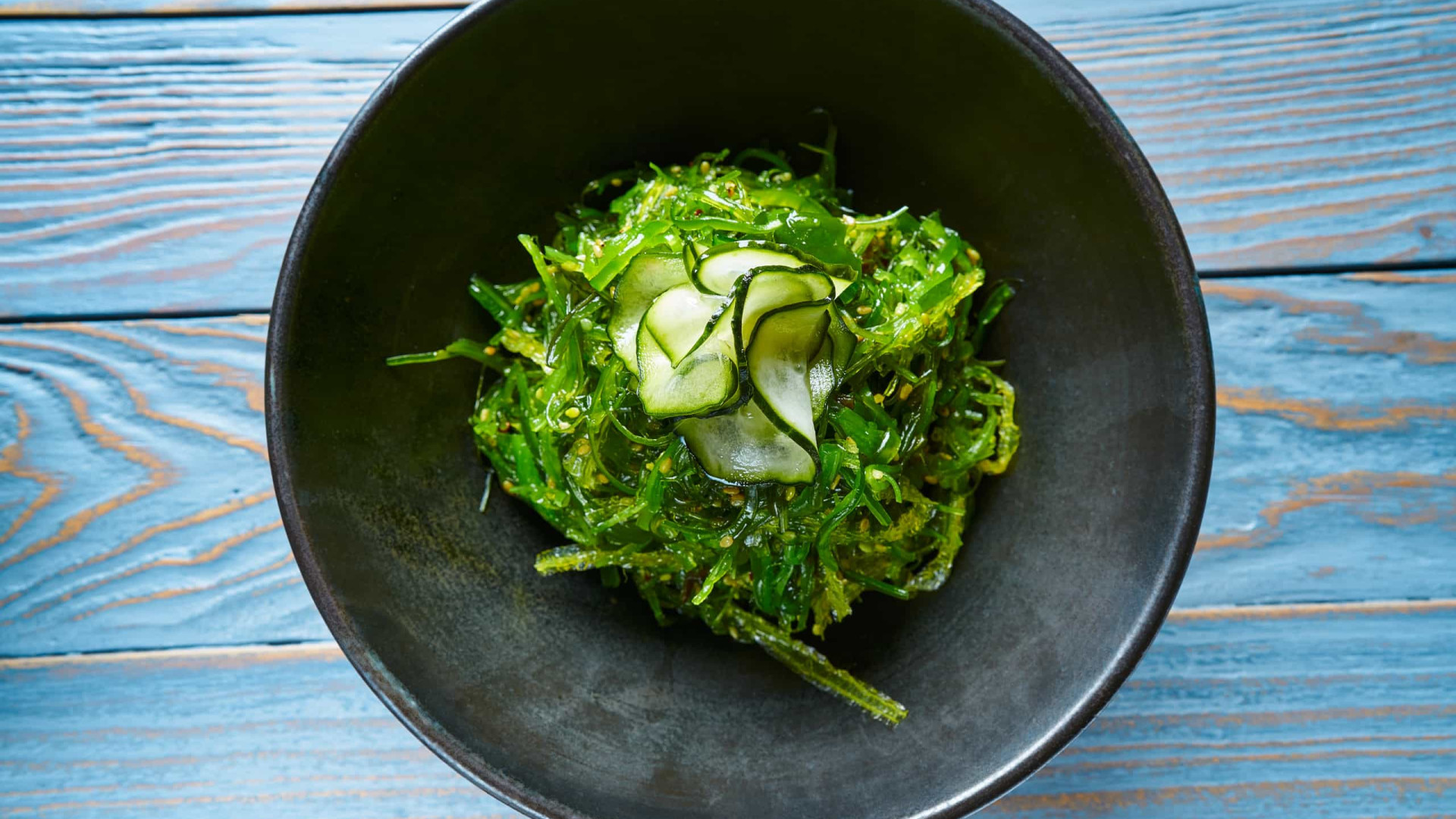 Metais tóxicos encontrados em algas. Estudo alerta para consumo