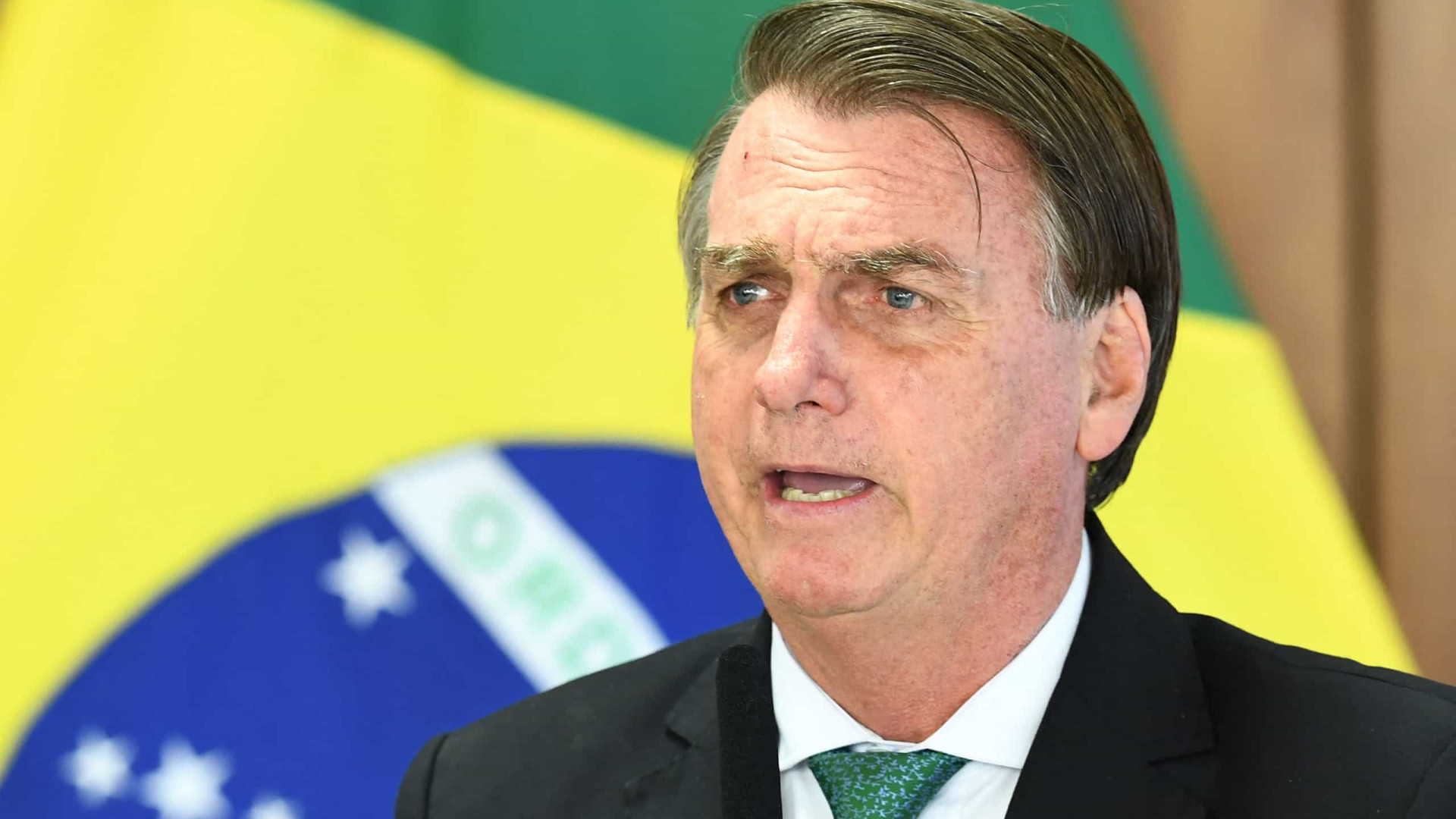 Bolsonaro recorre de decisão para poder assistir à posse de Trump nos EUA