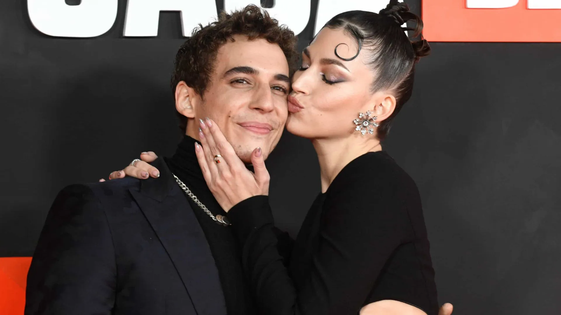 Elenco de 'La Casa de Papel' reúne-se para a última antestreia da saga