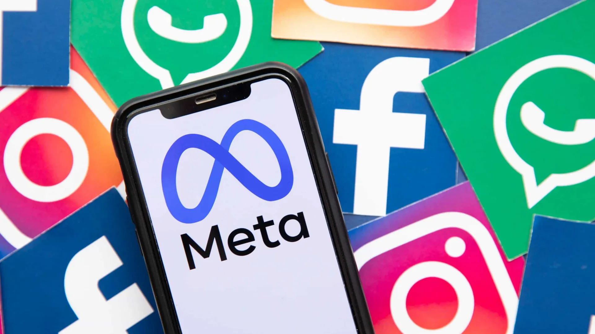 
                    Meta vai manter Instagram e WhatsApp. Governo dos EUA perde processo
                