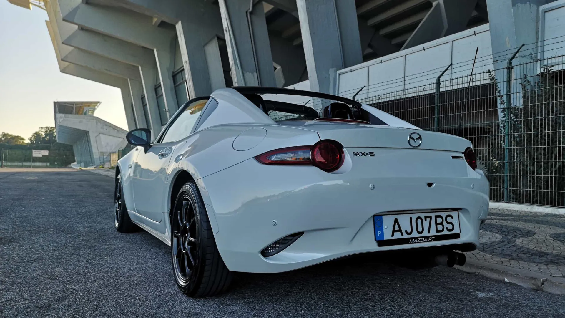É fã do Mazda MX-5? Temos boas notícias para si