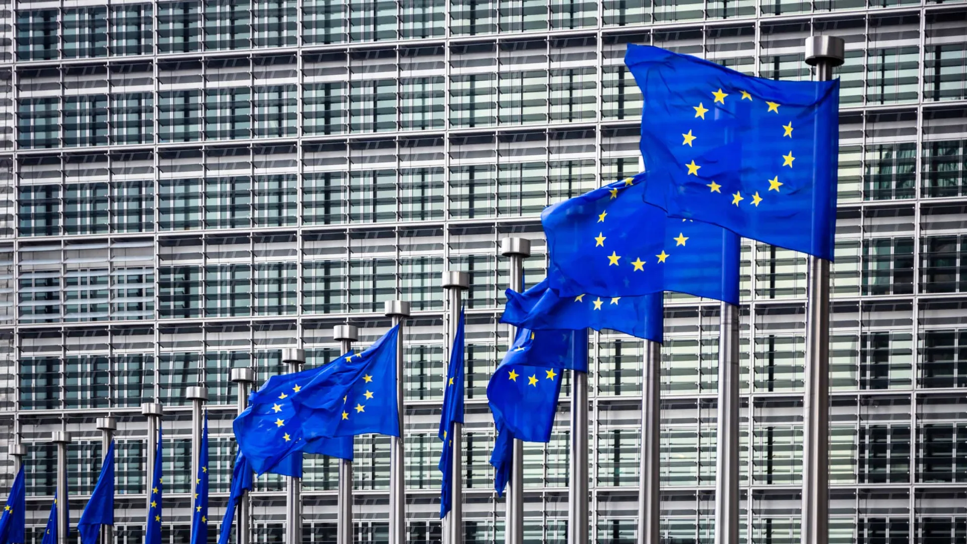 
                    UE quer abrir todos os capítulos de adesão da Ucrânia e Moldova este ano
                