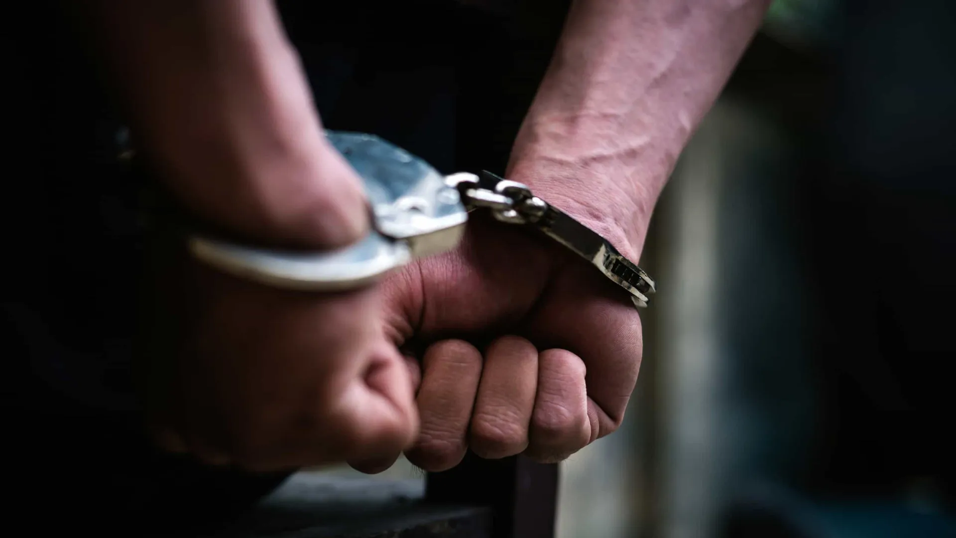 
                    Detido em Beja homem procurado no Brasil. Terá abusado filhos e enteado
                
