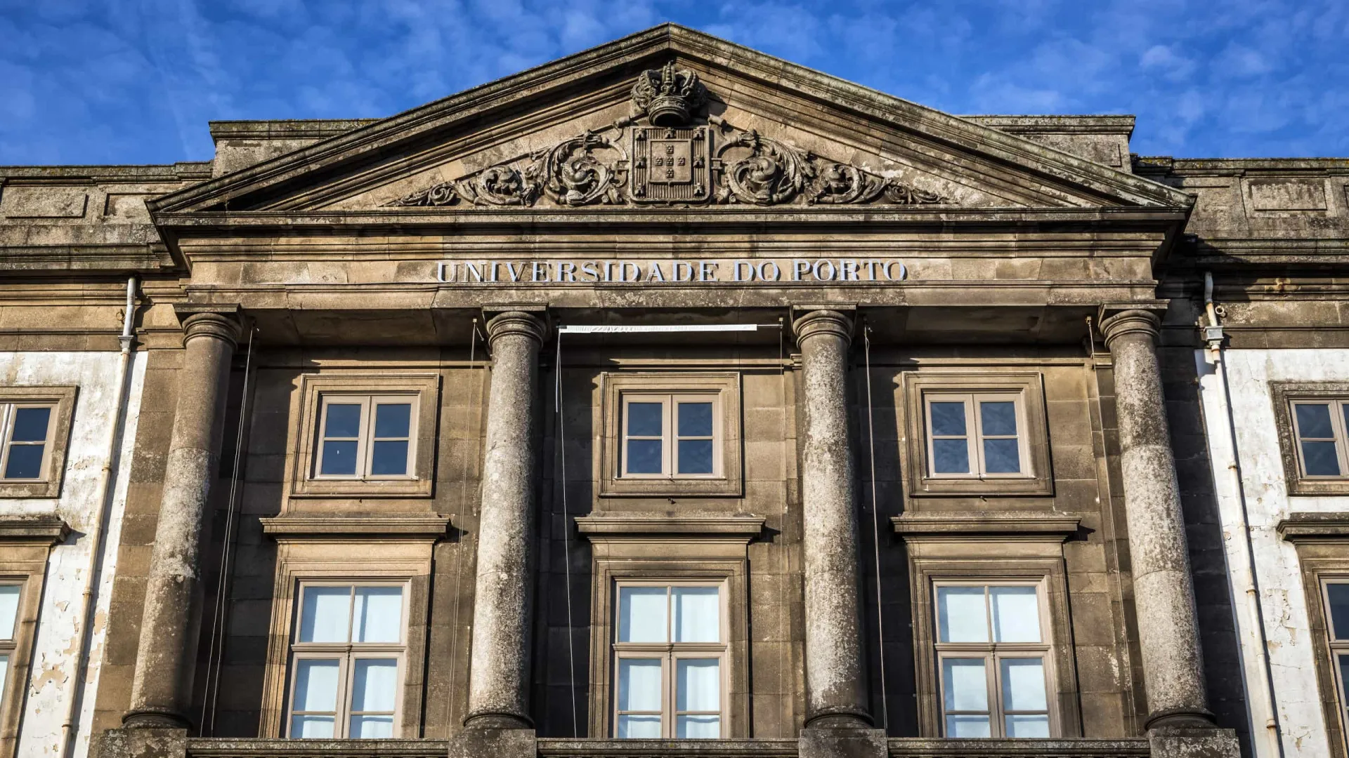 
                    Cinco candidatos admitidos à eleição de reitor da Universidade do Porto
                