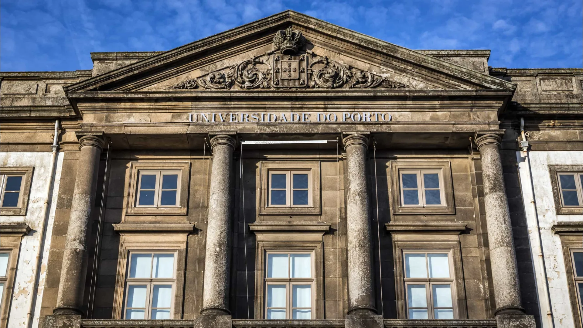 
                    Irmãs Moraes Sarmento ganham lugar no Salão Nobre da U.Porto
                