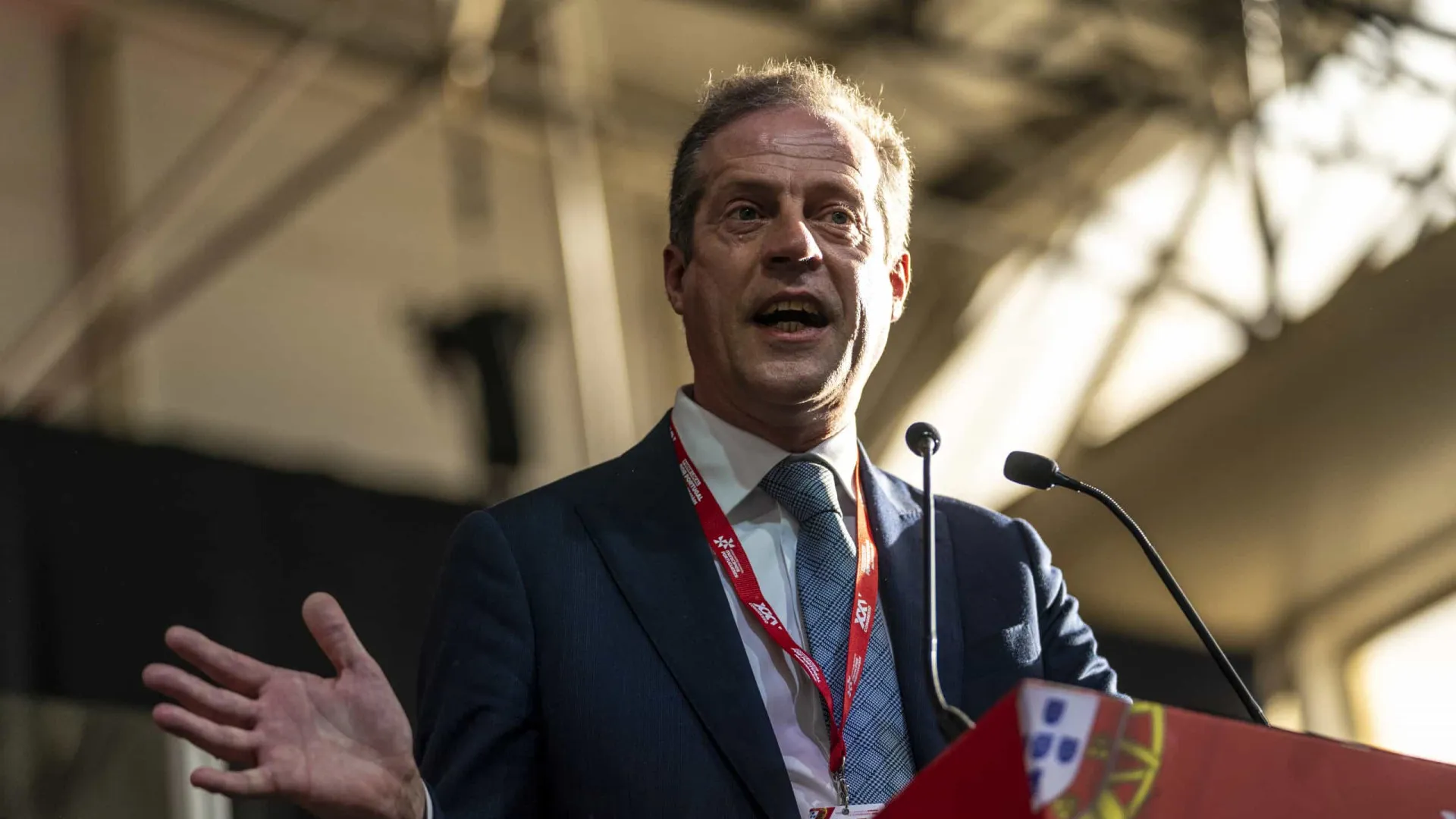 
                    Ribau Esteves defende descentralização de entidades do Estado
                