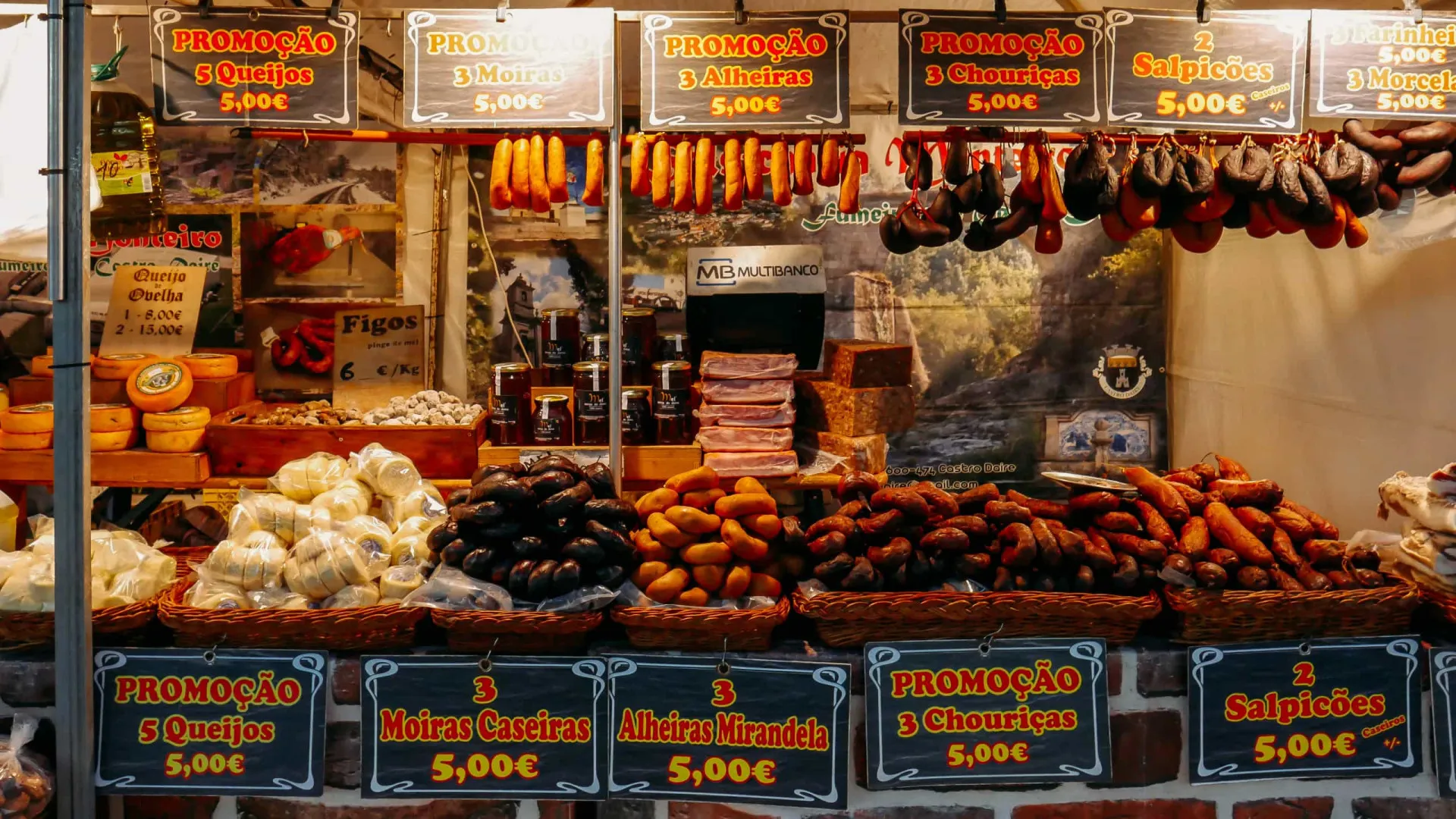 
                    Viagem ao mundo rural. Feira em Coimbra com mais de 150 expositores
                