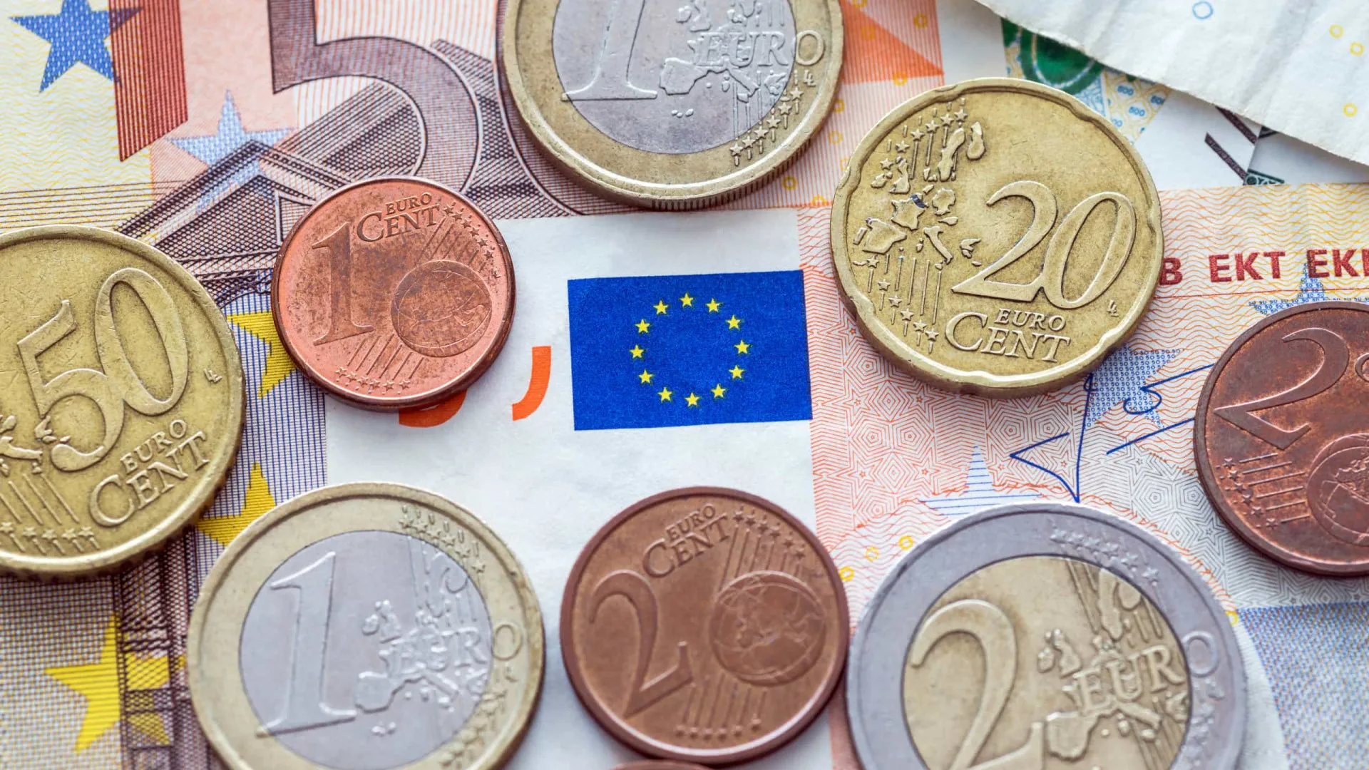 
                    Estado regista excedente de 2.327,6 milhões de euros até julho
                