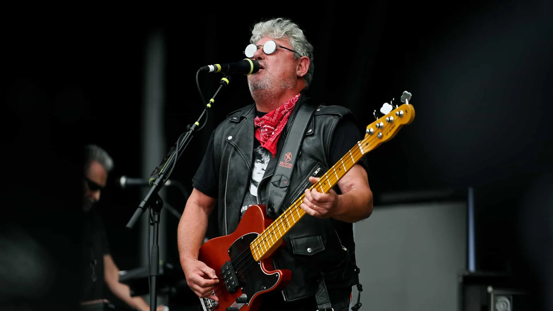 
                    Xutos & Pontapés, Buba Espinho e Carminho no festival EA Live Évora 2026
                