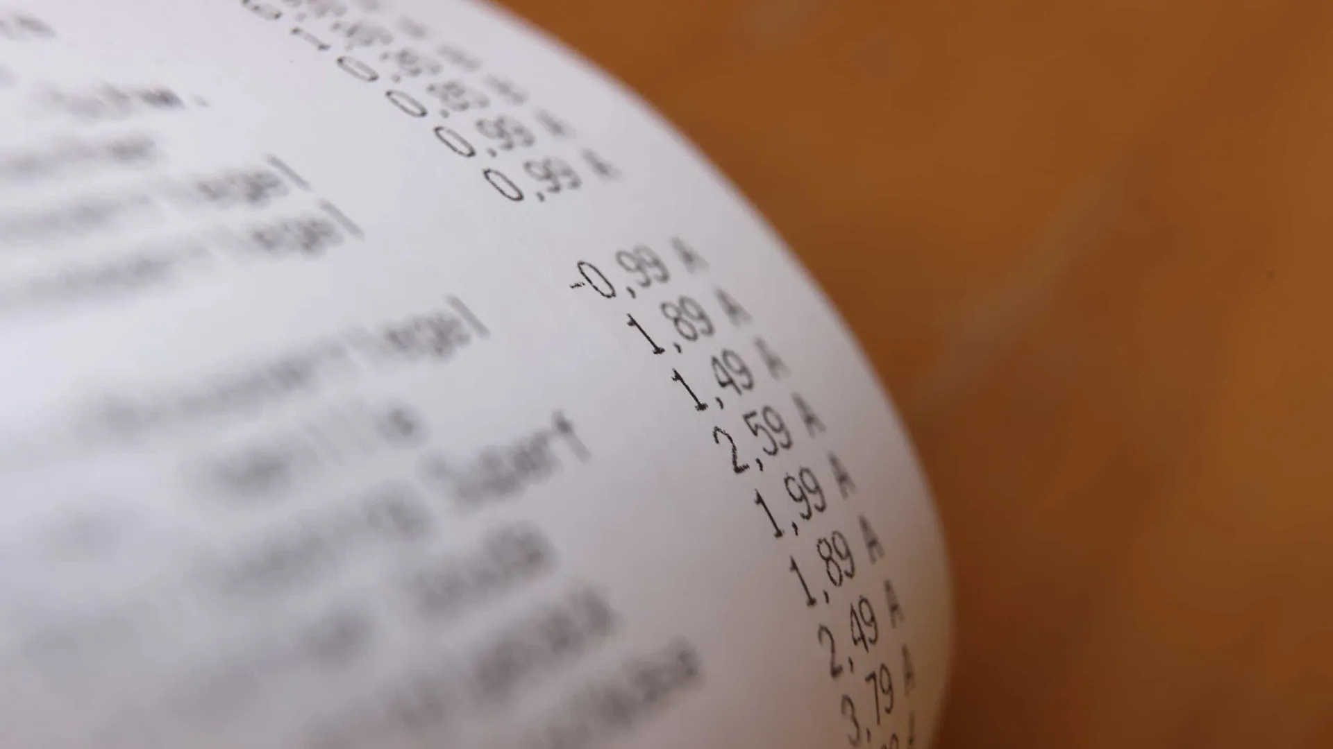 
                    Cientistas criam alternativa às substâncias nocivas nos recibos e talões
                