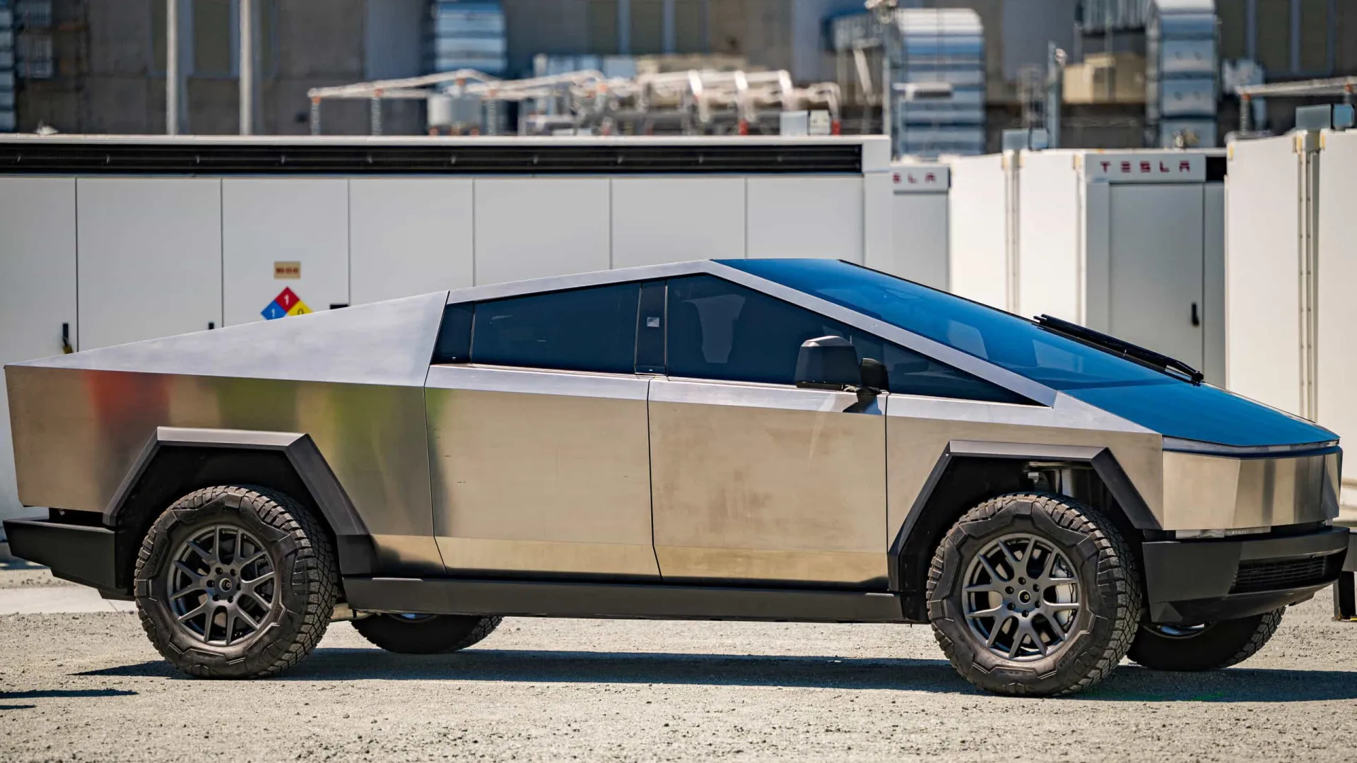 Tesla. Cybertruck inicia produção no verão, mas há um dado a ter em conta