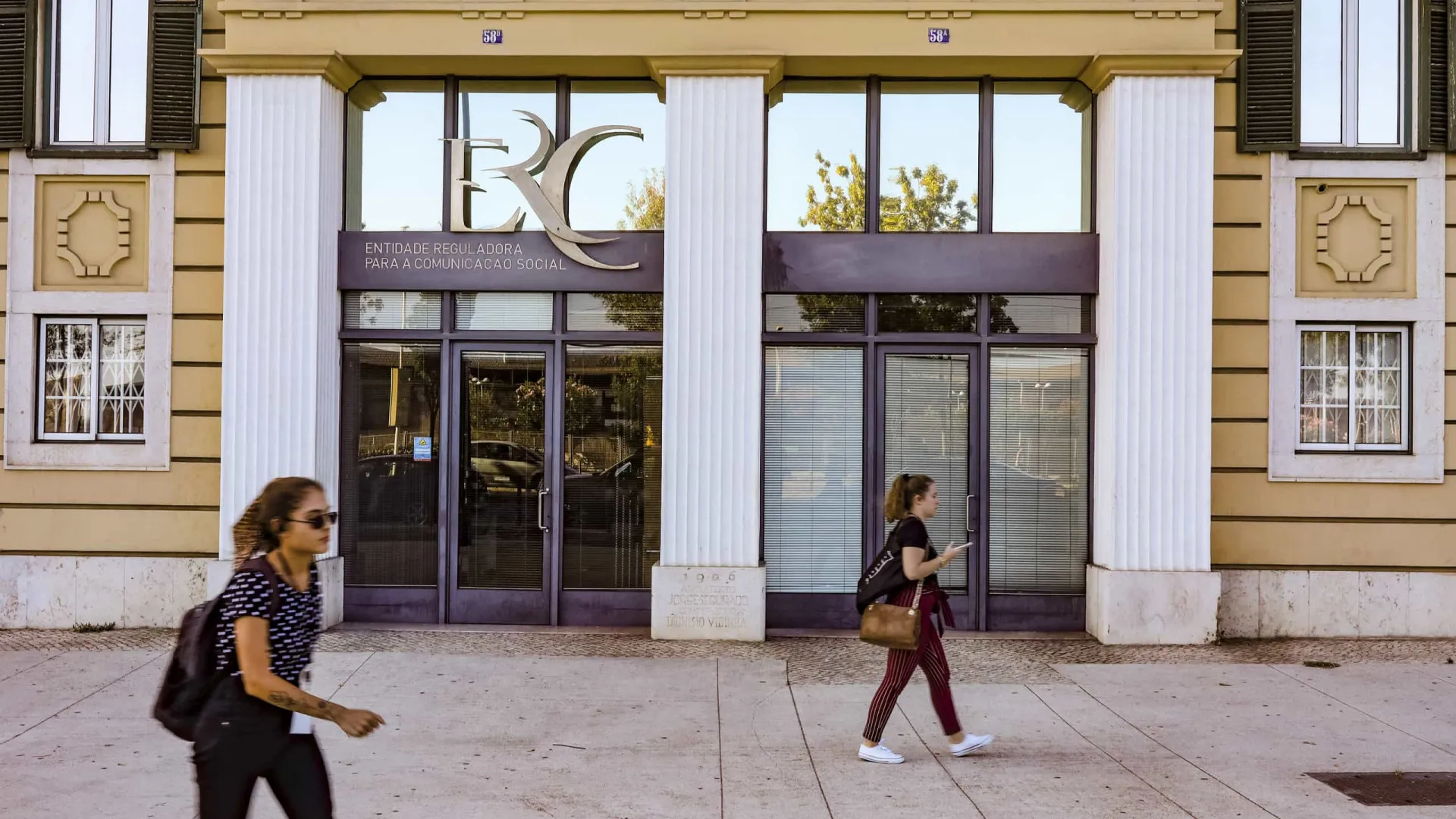 
                    ERC está preocupada com distribuição de imprensa e disponível para ajudar
                