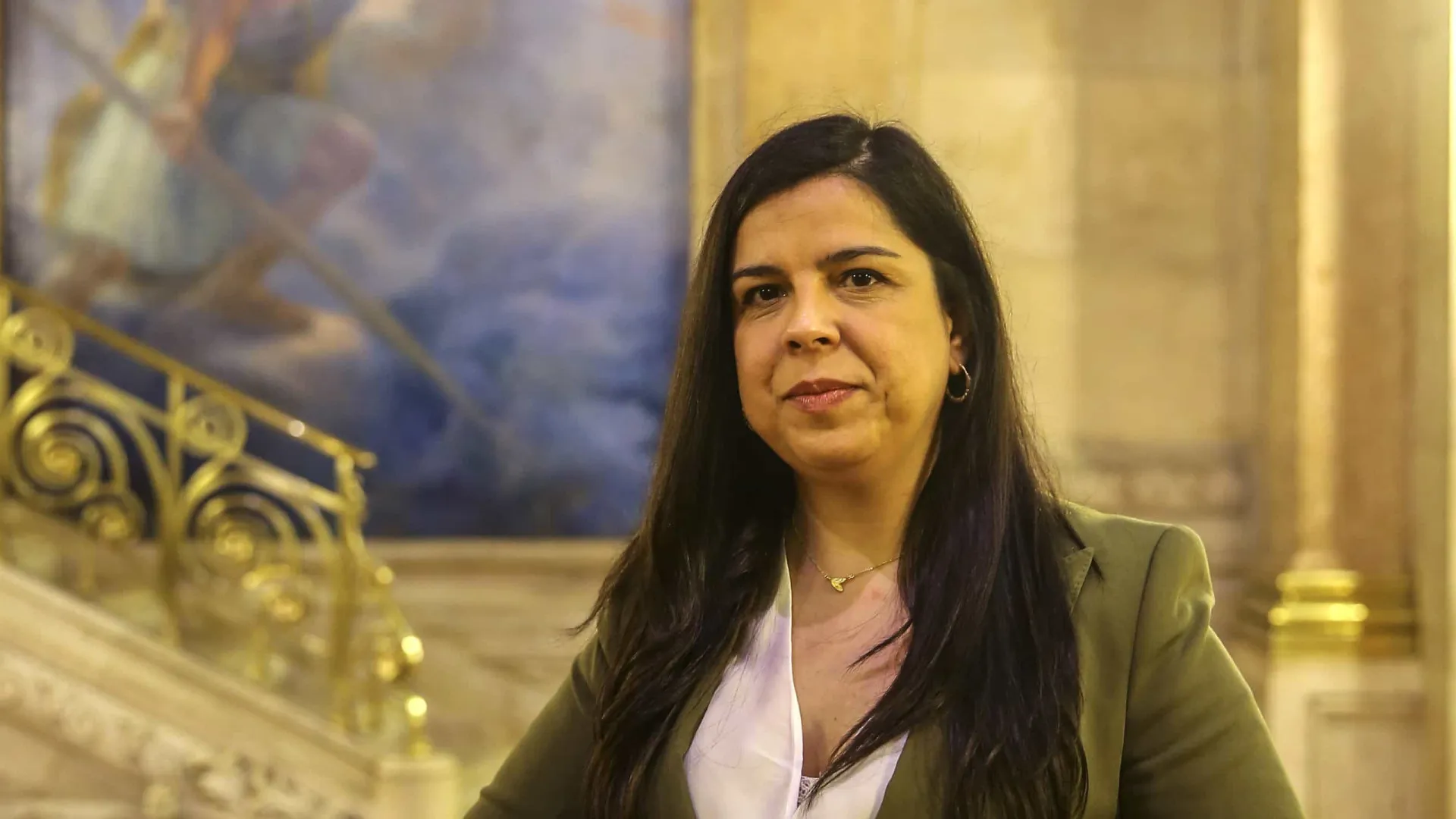 
                    Inês Sousa Real diz que não há 
