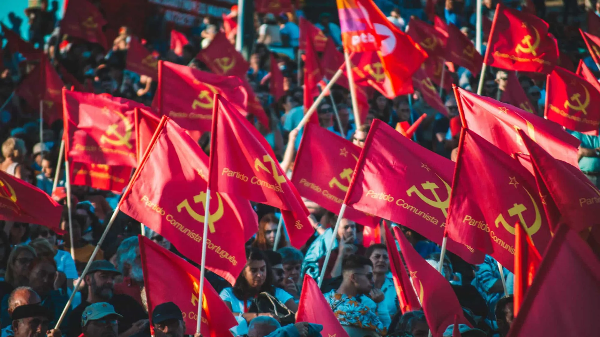 
                    Festa do Avante com foco na paz e solidariedade com a Palestina
                