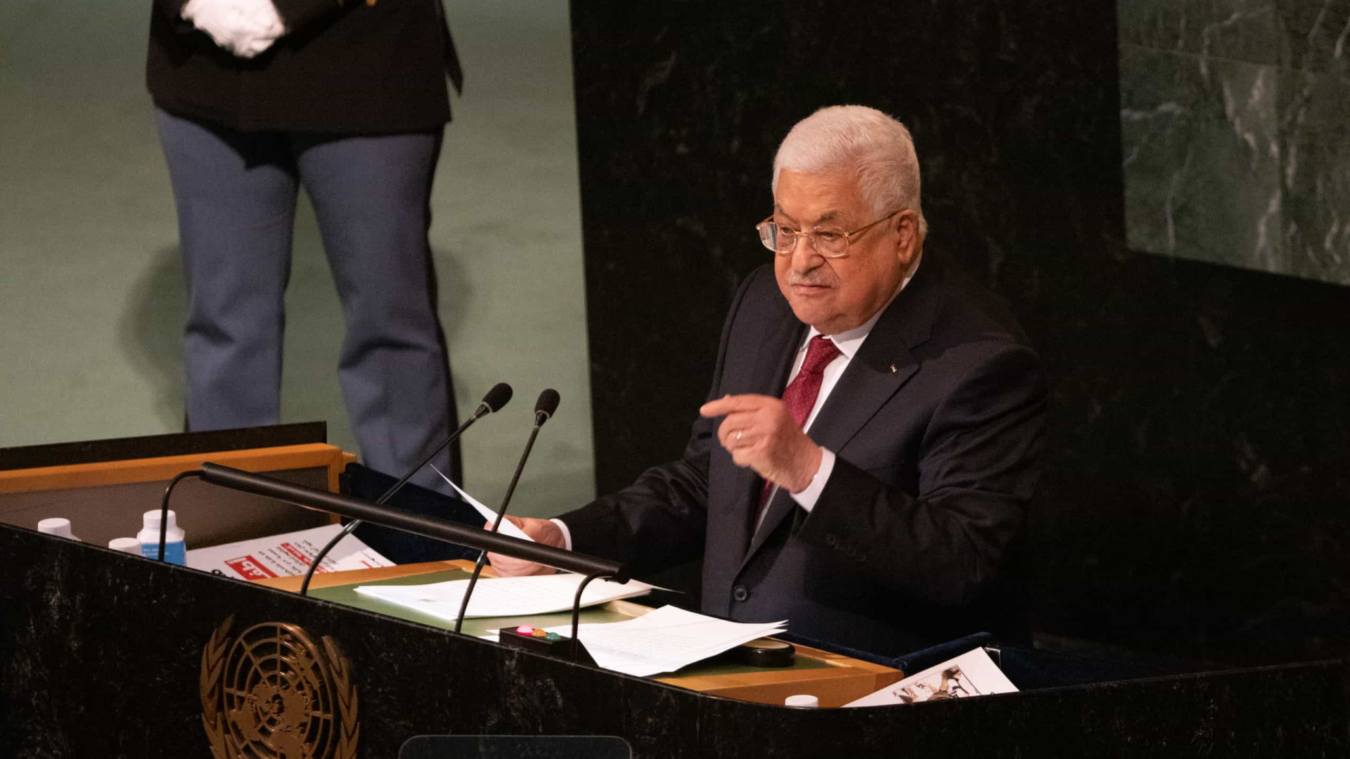 Líder palestiniano agradece a Macron pelo reconhecimento da Palestina