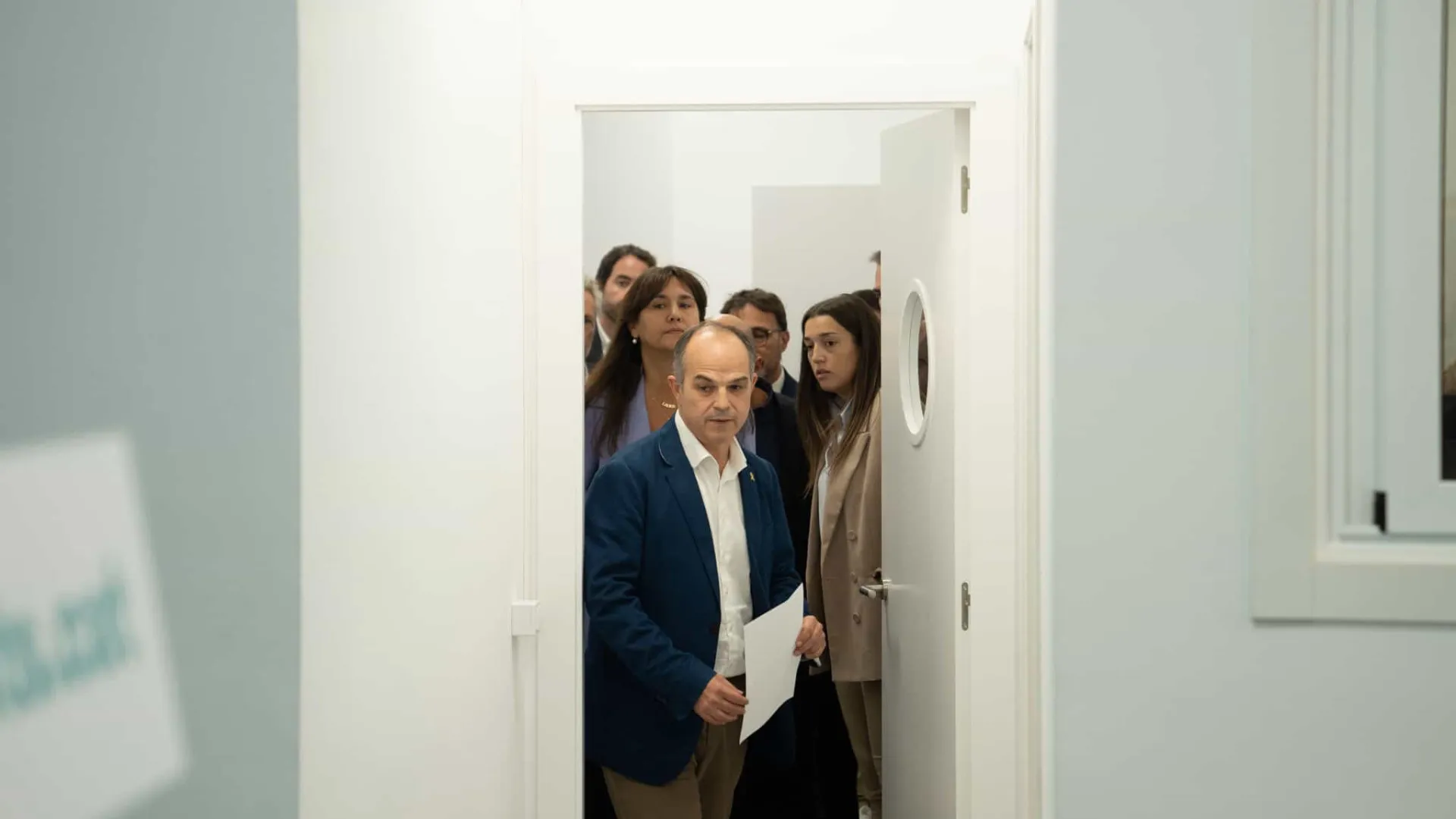 
                    Partido de independentista catalão Puigdemont rompe acordos com PSOE
                