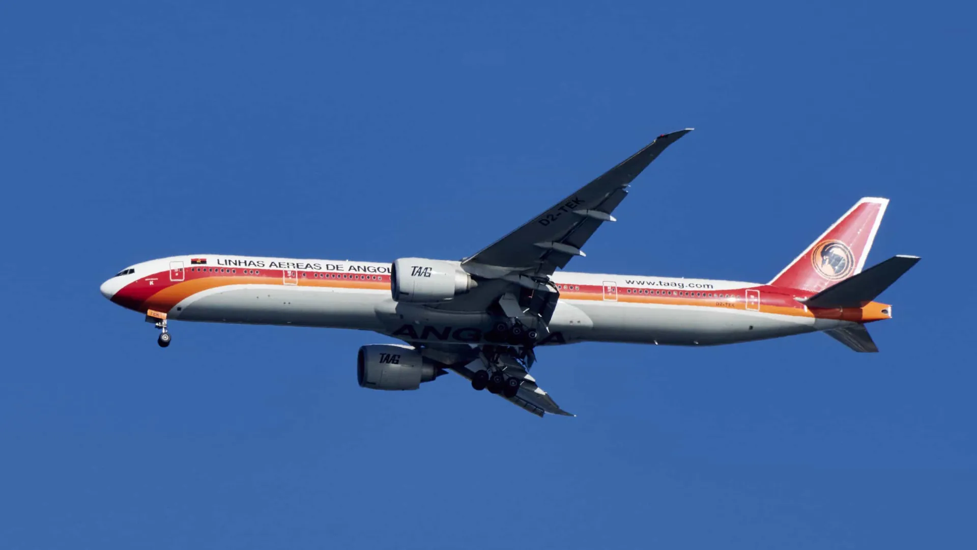 
                    Passageira angolana morre durante voo da TAAG com destino a Maputo
                