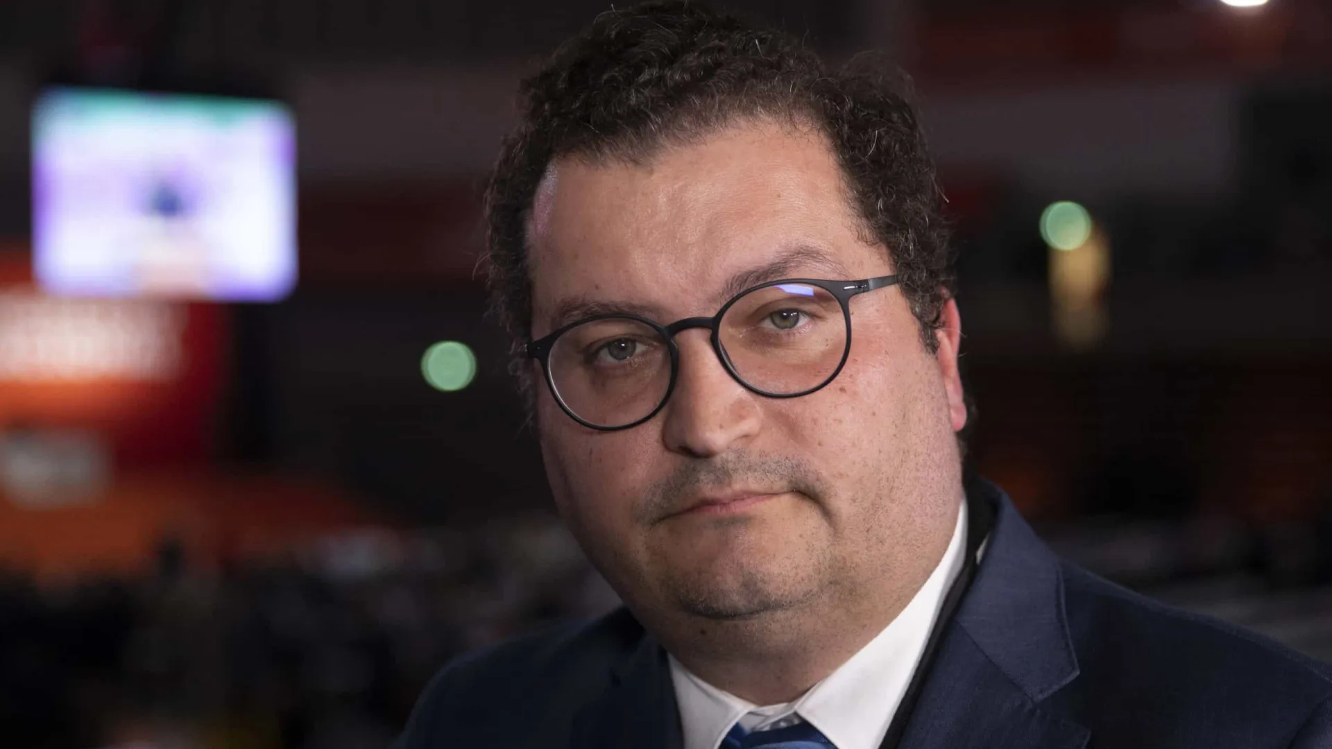 Ministro: Número de funcionários públicos "não pode continuar a aumentar"