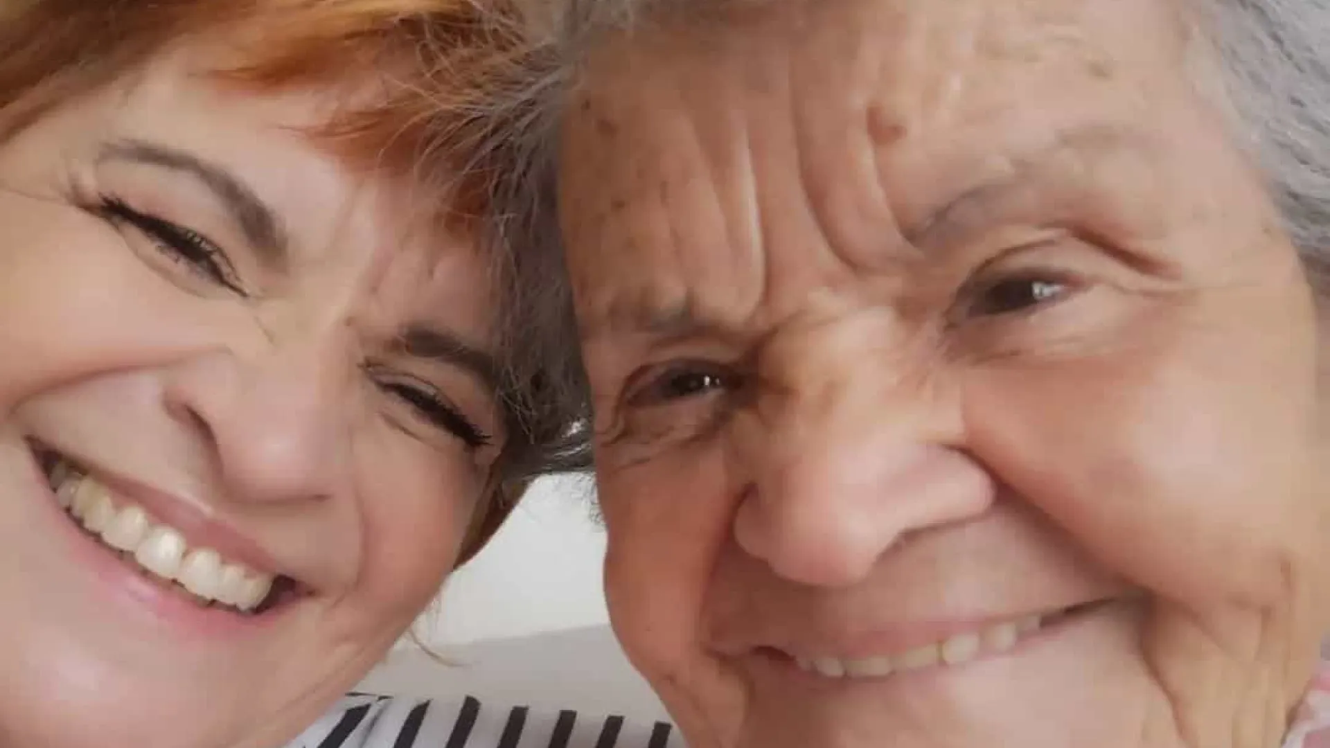 
                    Luísa Ortigoso recorda com saudade a falecida mãe em dia marcante
                