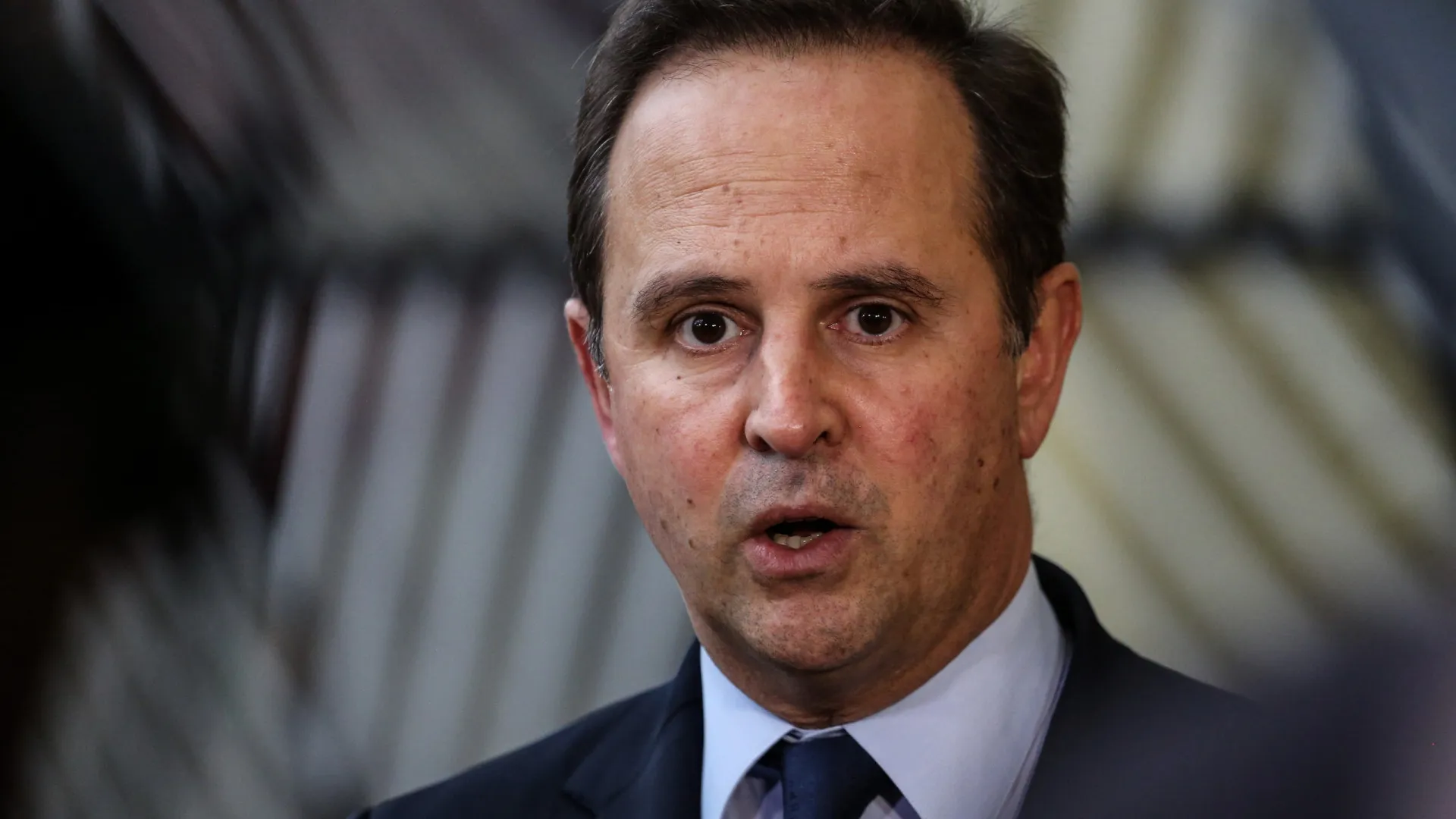 
                    Medina alerta para exportações e 