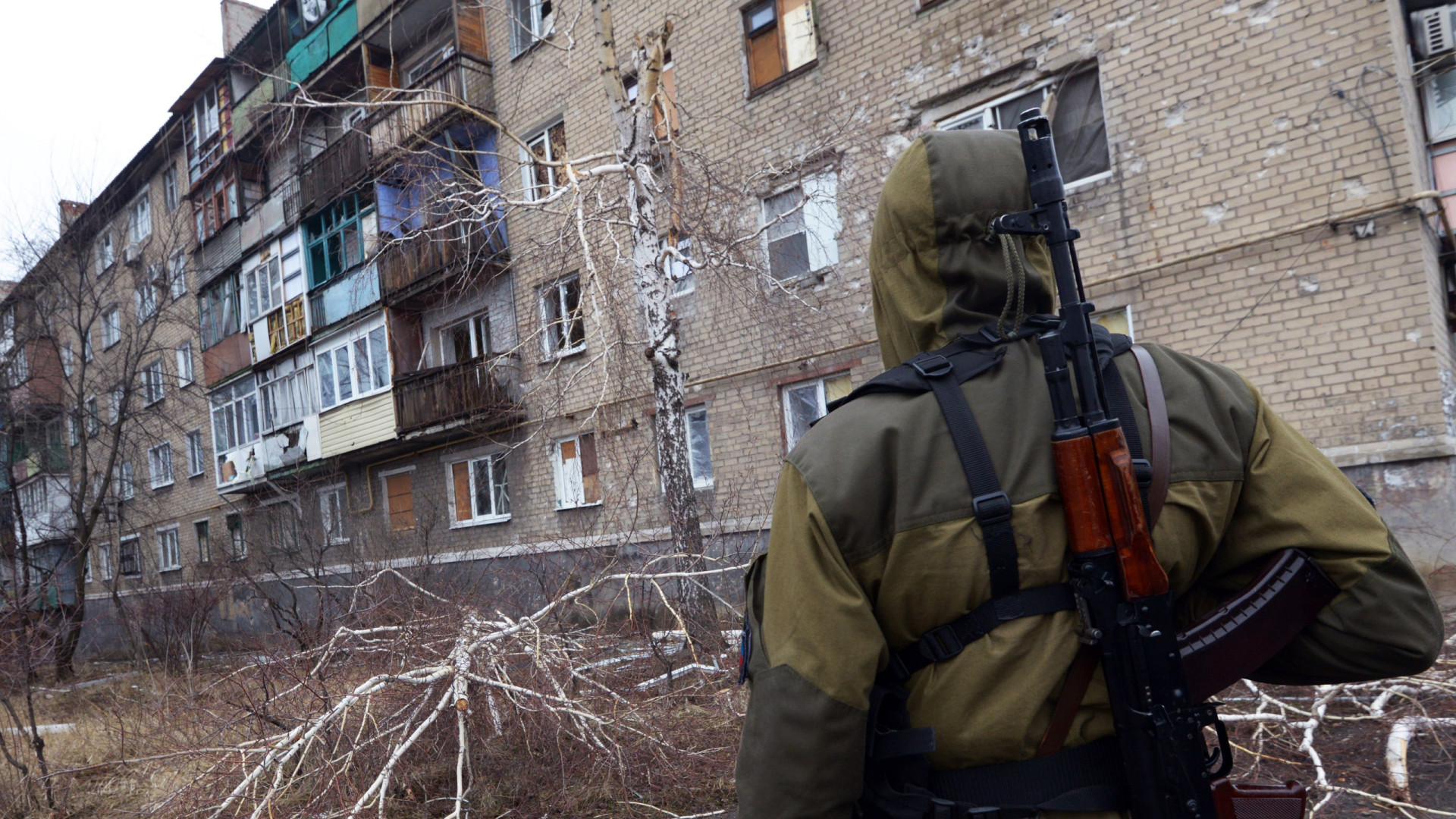 Oito membros de uma família, incluindo um bebé, mortos a tiro em Donetsk