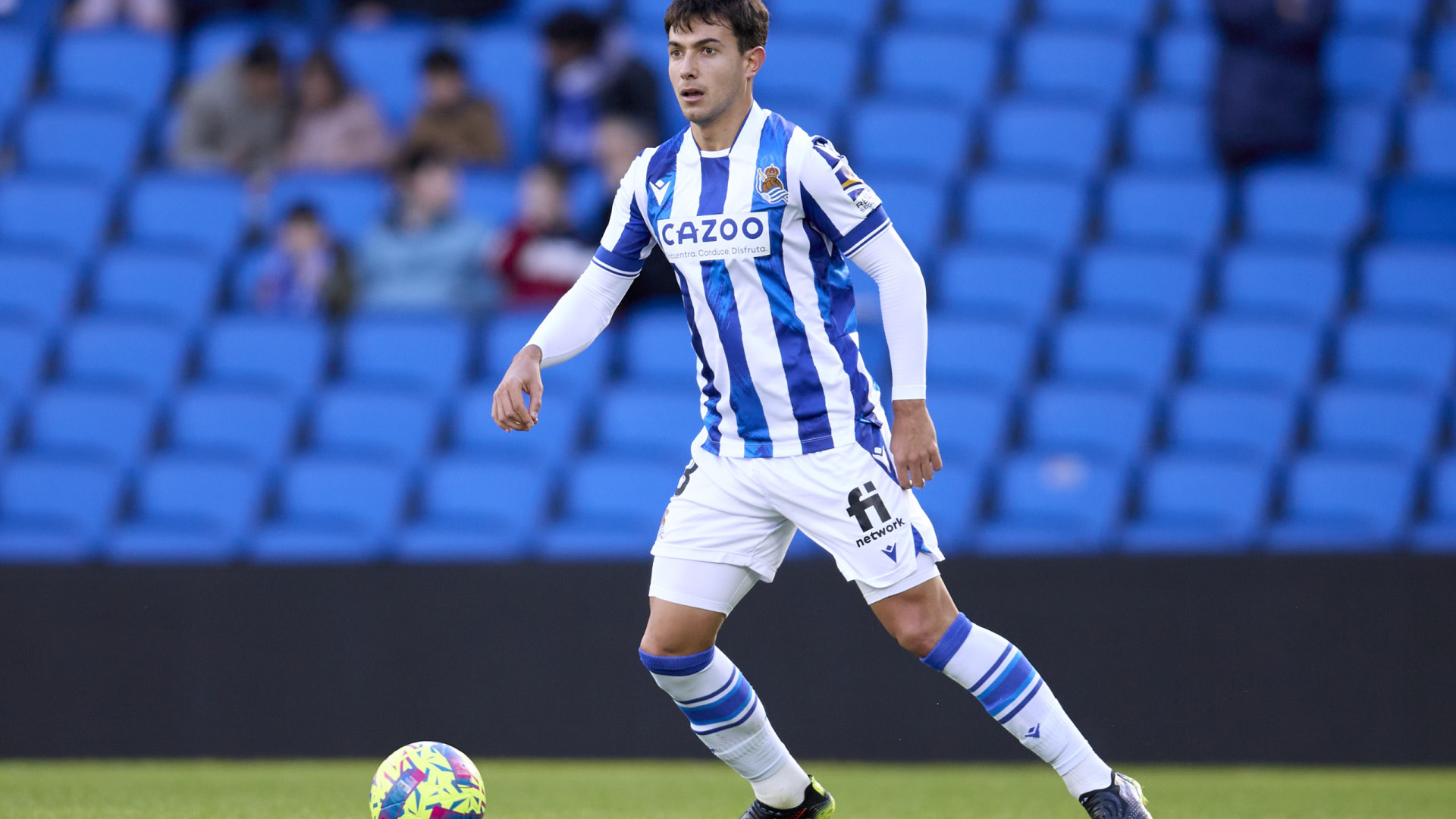 Real Madrid quer ‘roubar’ alvo do Arsenal para agradar a Xabi Alonso