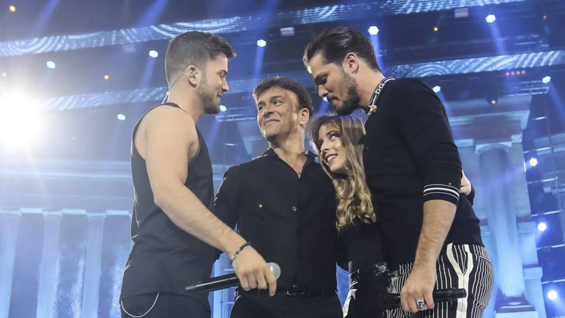 Tony Carreira está de parabéns! O artista e pai dedicado completa 59 anos