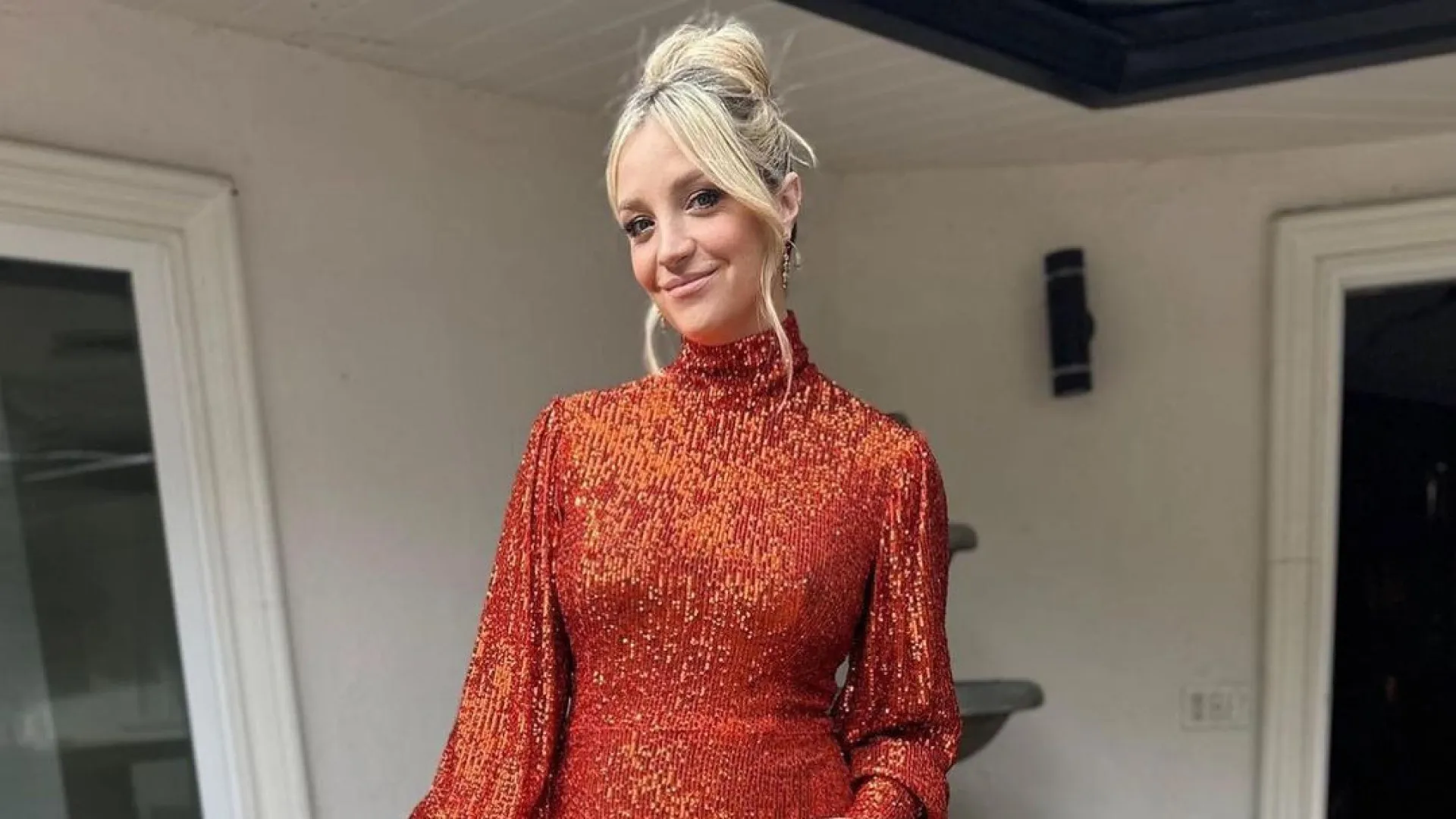 Abby Elliott Kennedy revela sexo do bebé dias antes dos Globos de Ouro