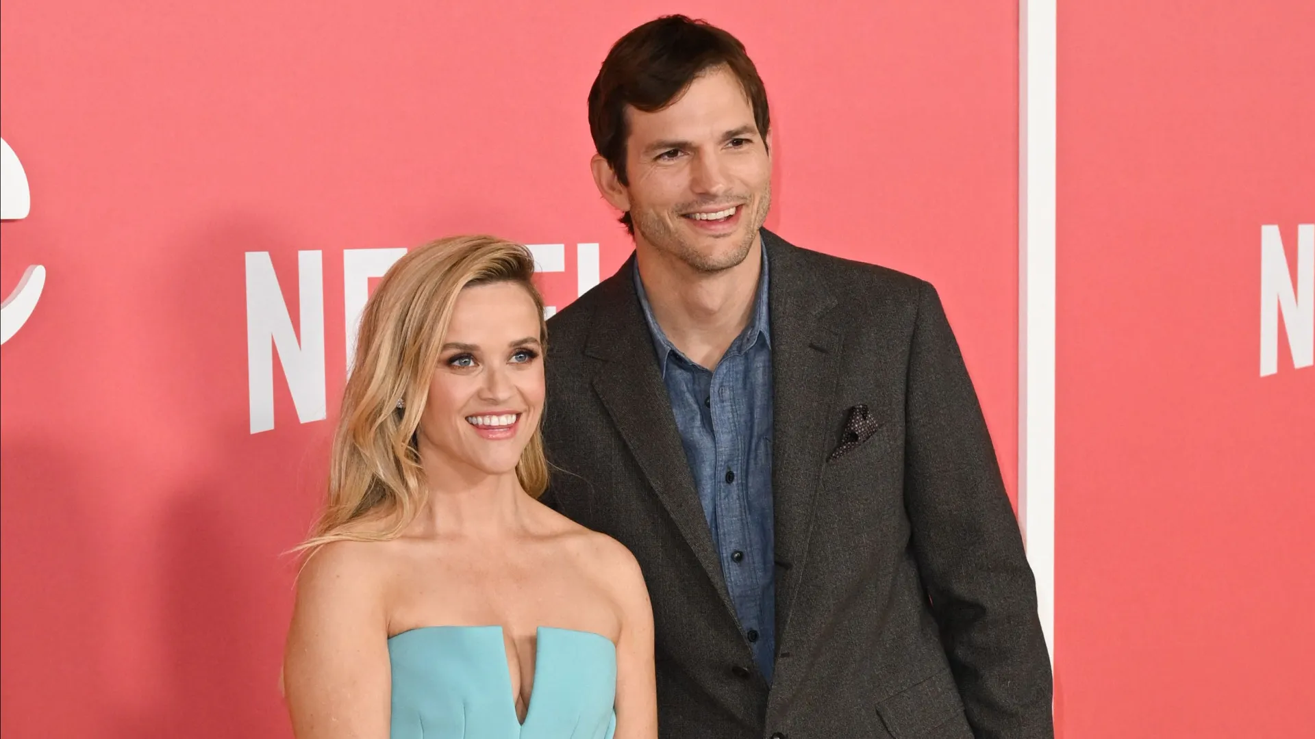 Ashton Kutcher ficou 'longe' de Reese Witherspoon para evitar rumores