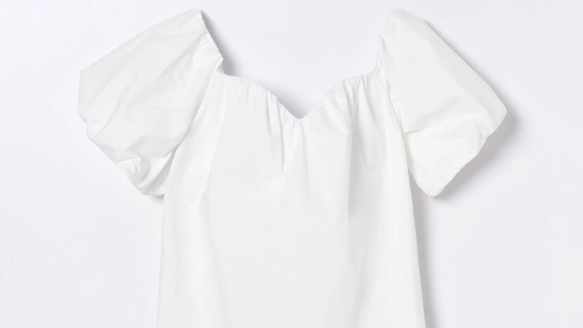 O achado do dia! Este vestido da Lefties vai fazê-la parecer mais alta
