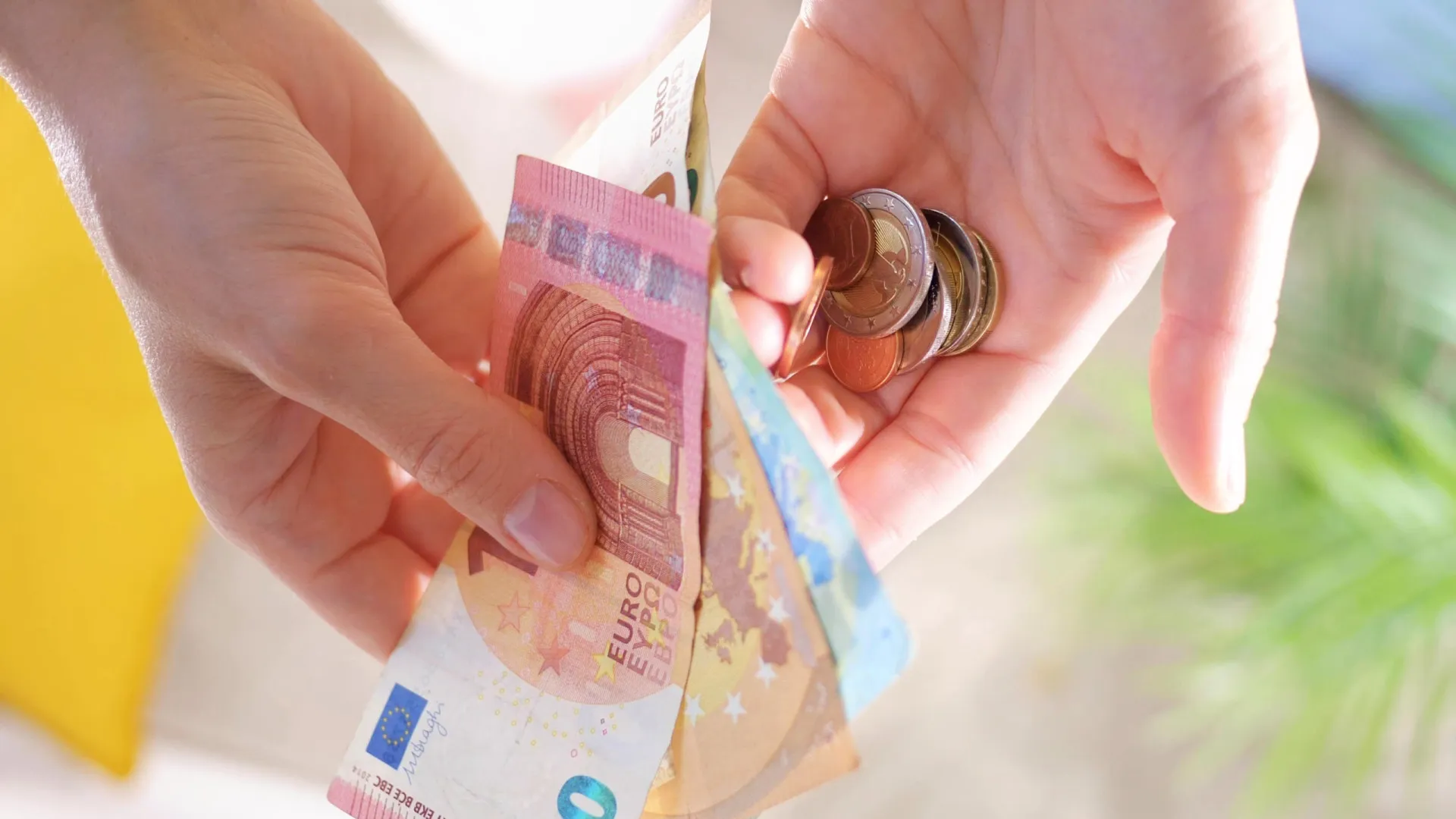 
                    Estudo indica que perda do poder de compra em Portugal é superior à média
                