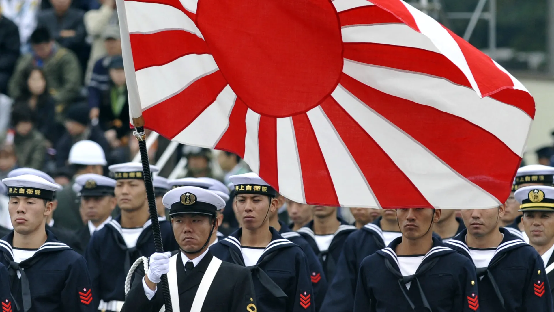 
                    Japão aprova orçamento recorde para Defesa (face a tensão com a China)
                