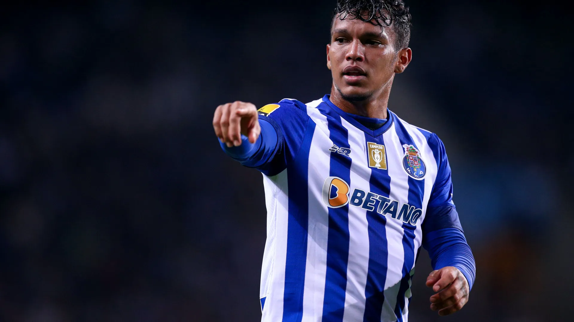 
                    Gabriel Veron está de volta para complicar as contas ao FC Porto
                