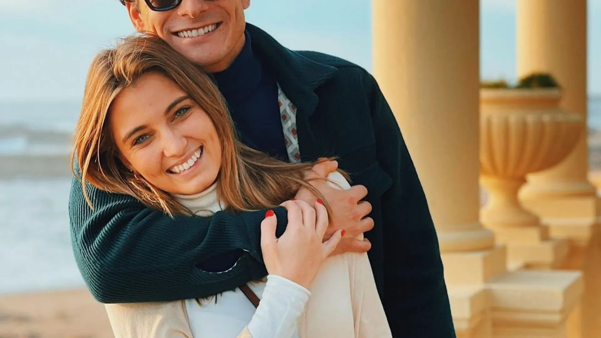 Ela é da SIC, ele da TVI. A dupla de pivôs que se apaixonou fora da TV