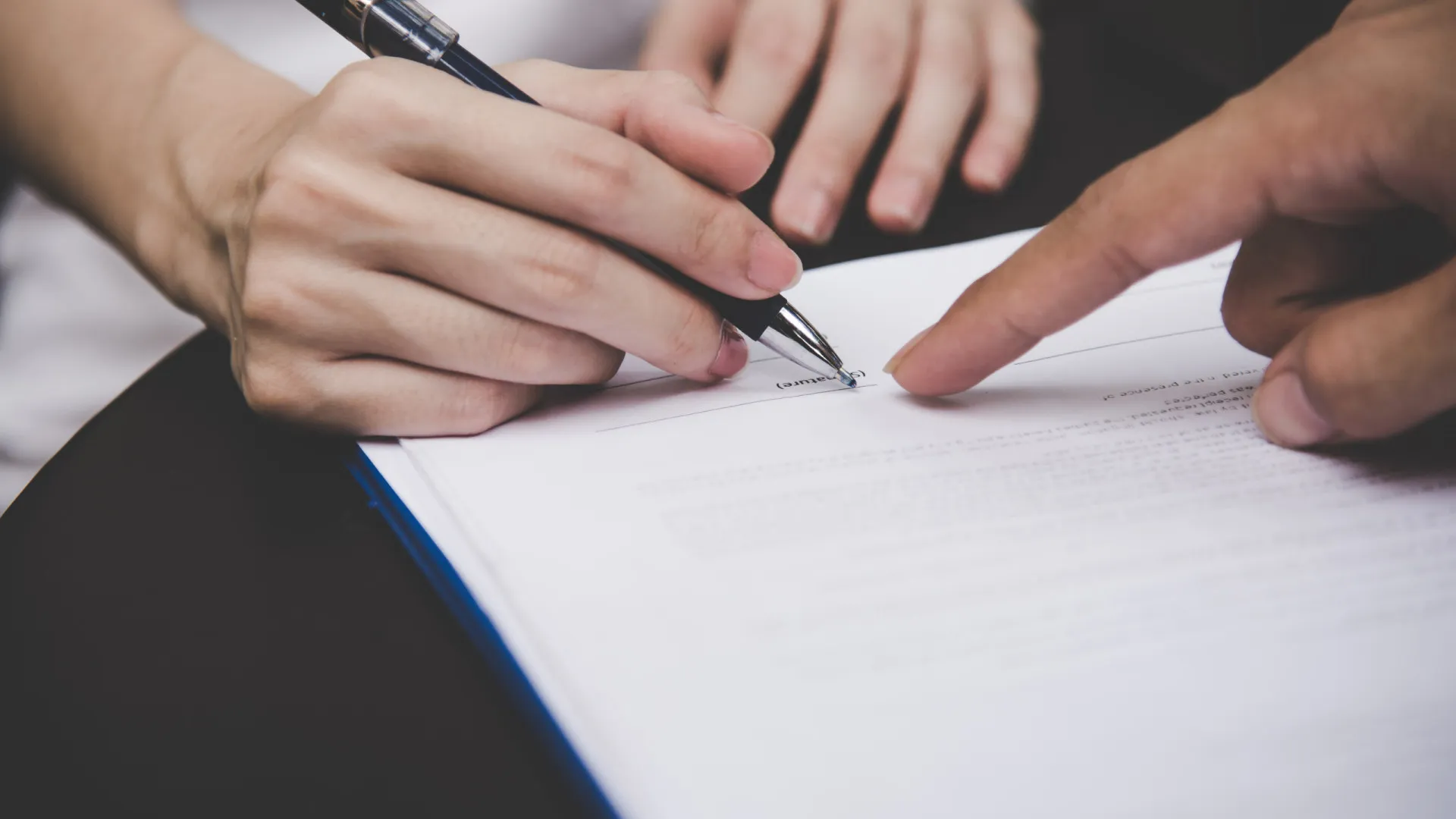 
                    Acordo na Função Pública assinado: Sindicatos destacam 