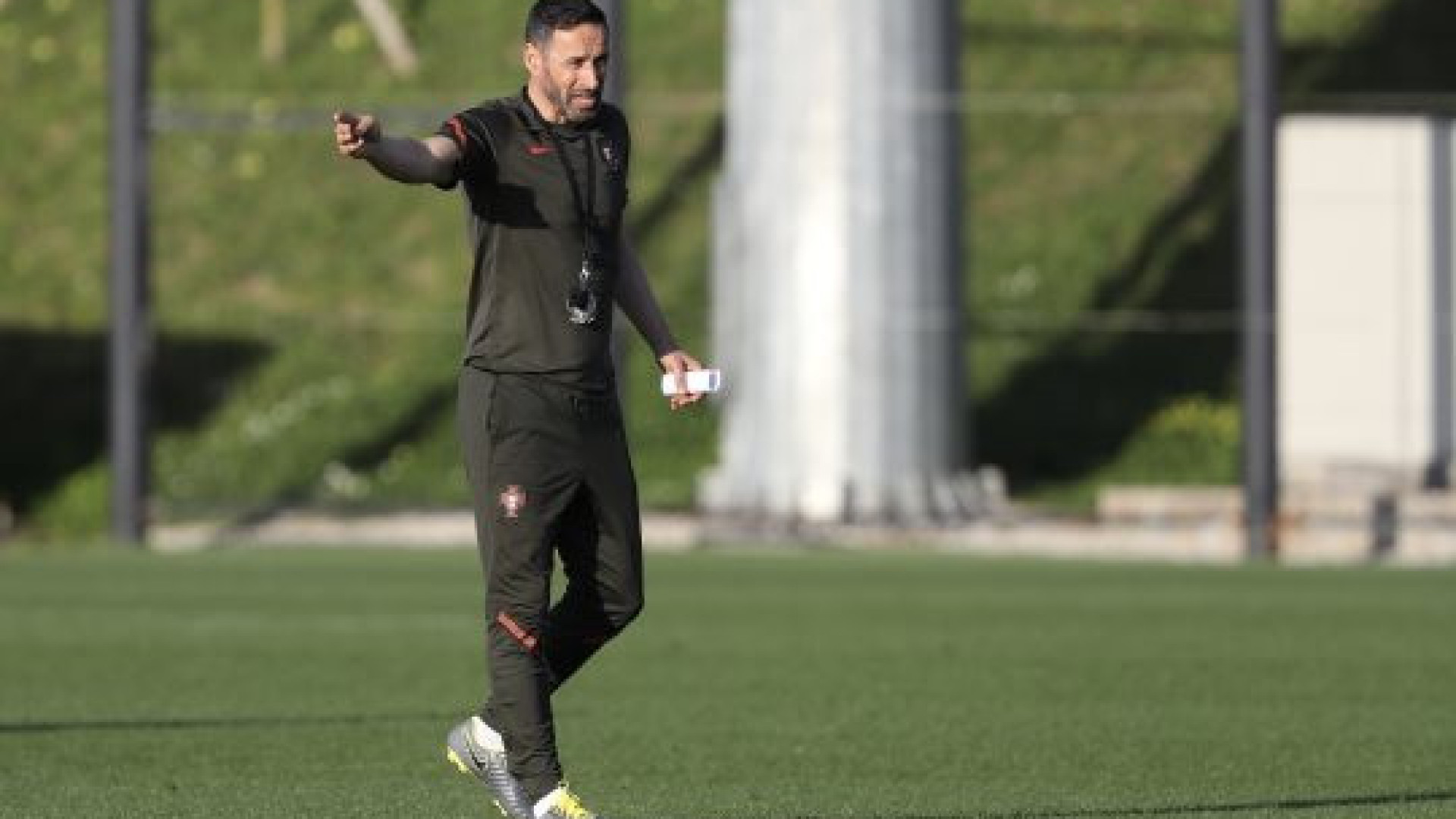 Bino prescinde de dois jogadores nos eleitos para Europeu sub-17
