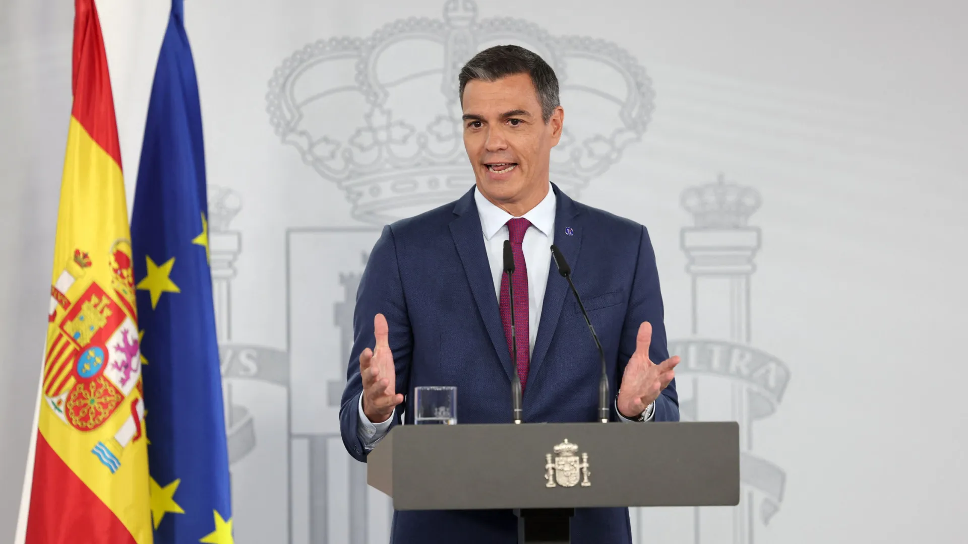 Sánchez pede que "justiça faça justiça" em caso que envolve a mulher