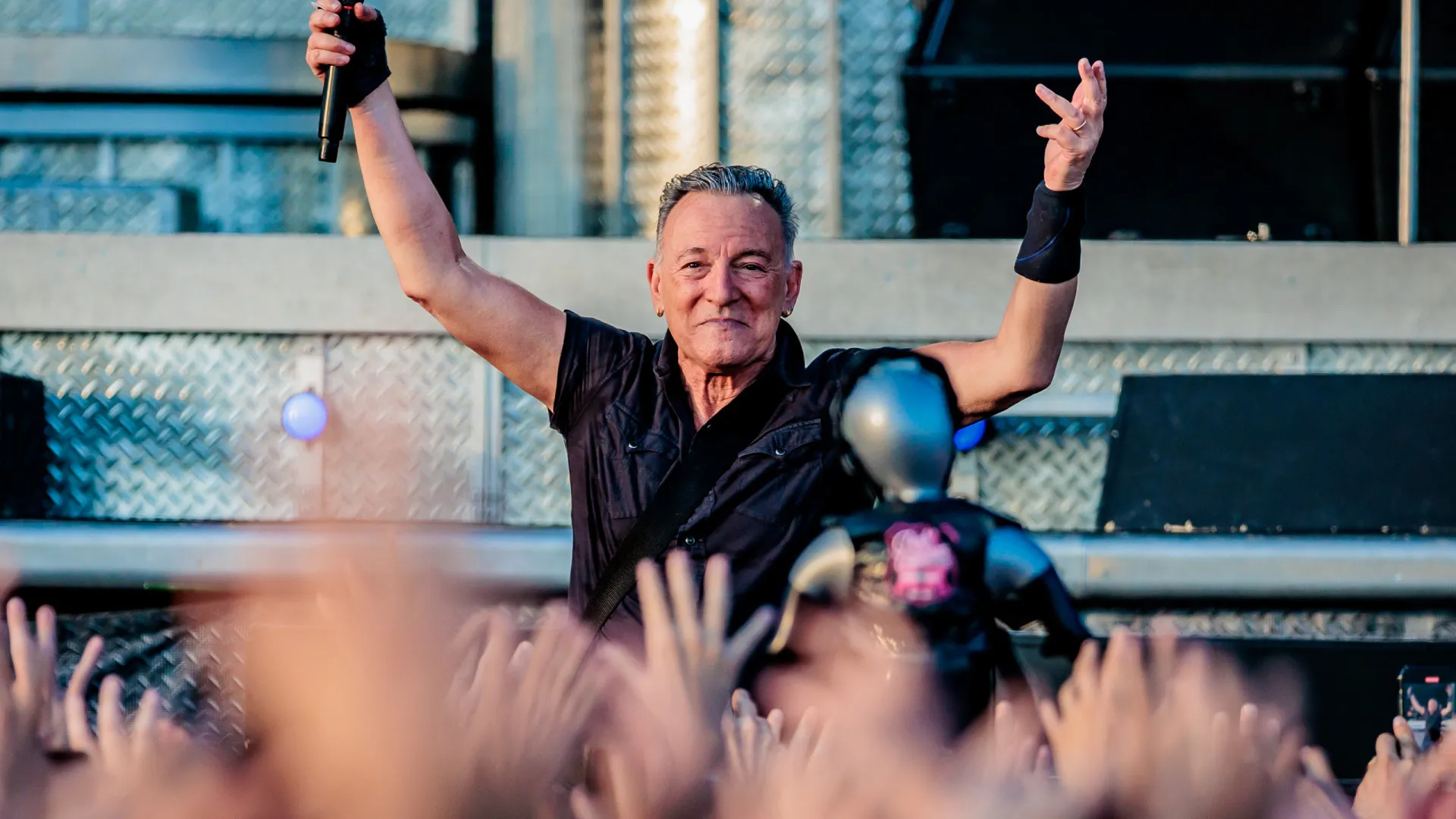 
                    Bruce Springsteen lança canção em homenagem às vítimas de Minneapolis
                
