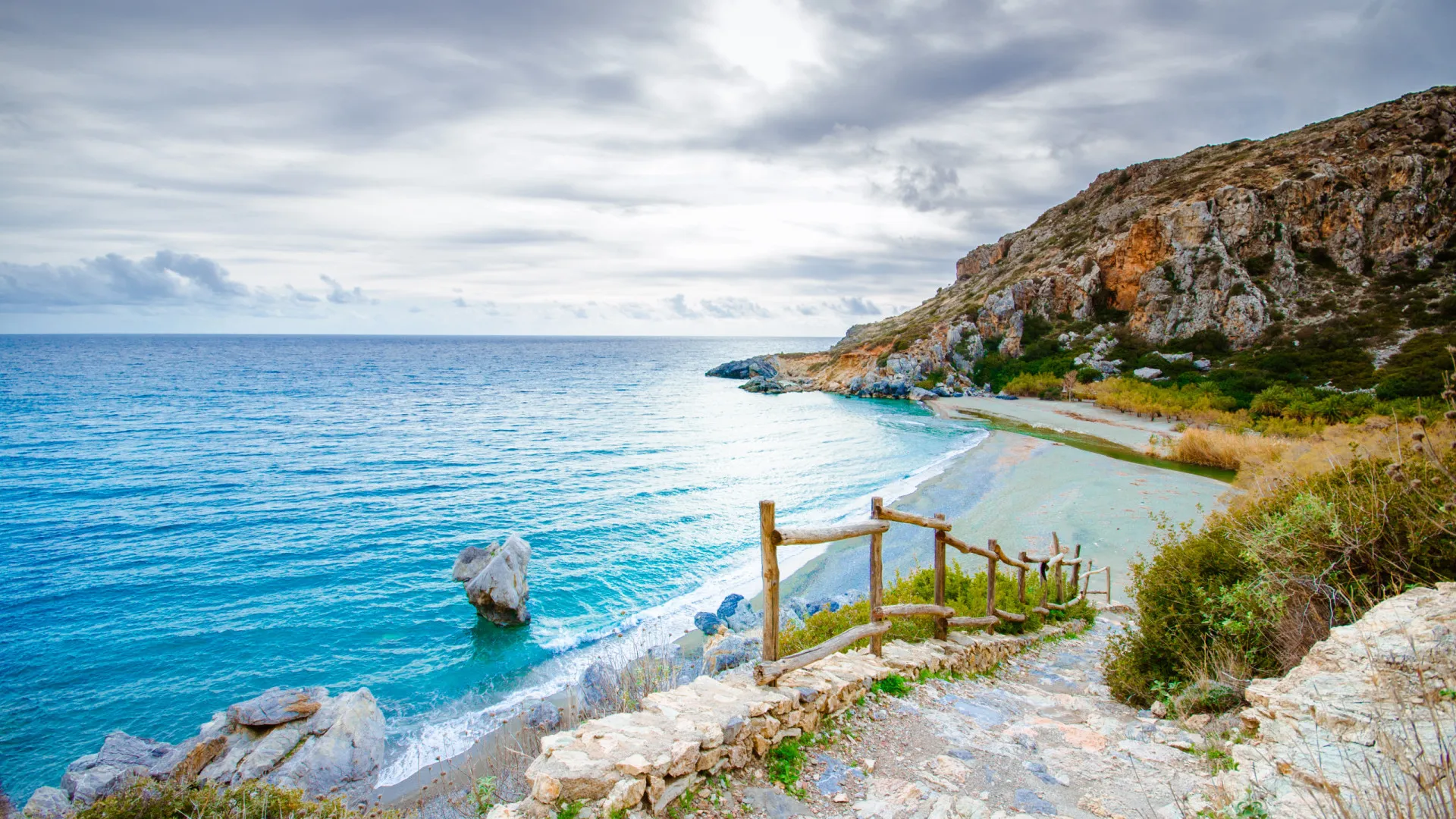 Os melhores destinos na Europa para quem gosta de praia no outono