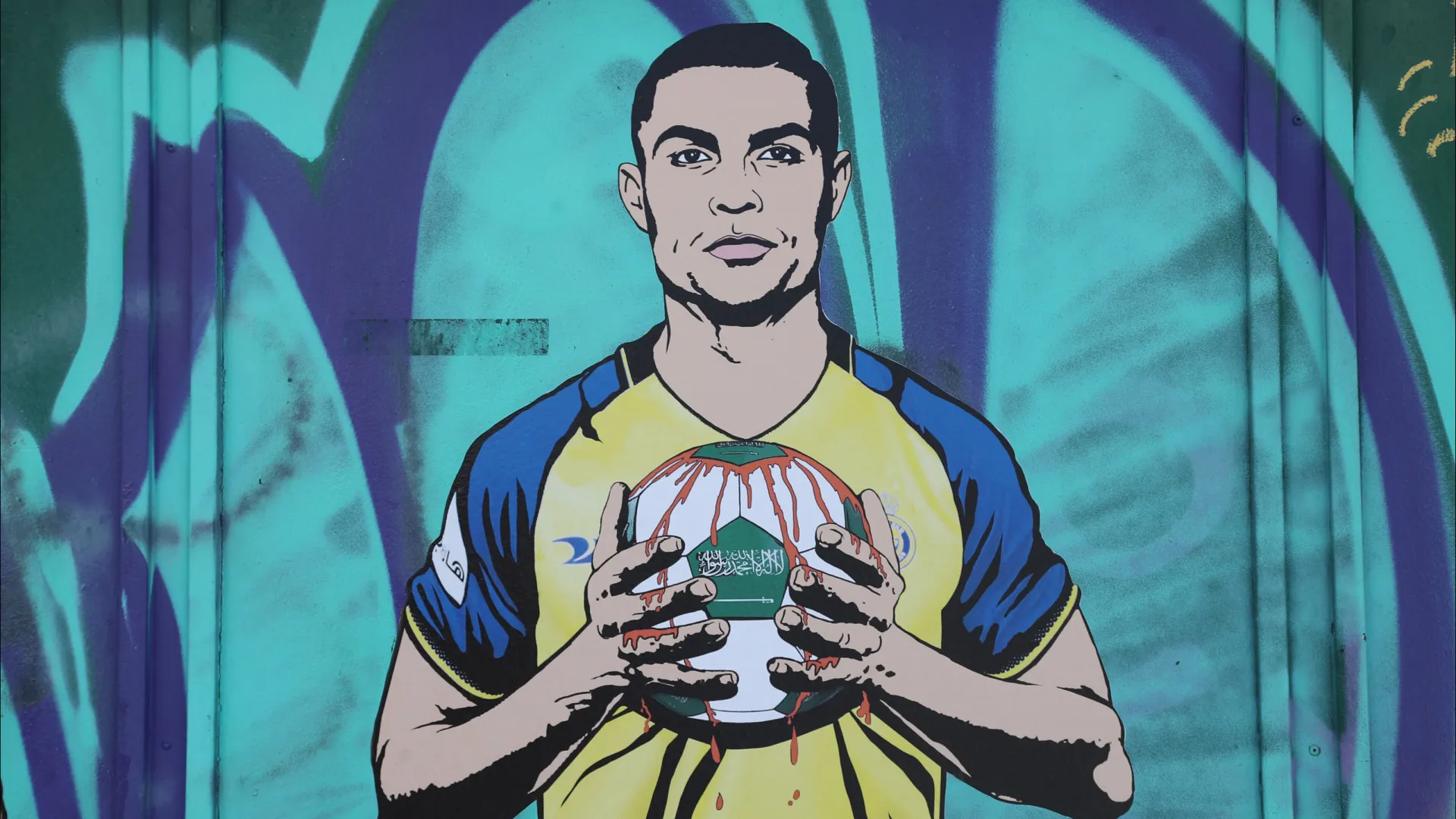 Cristiano Ronaldo e uma bola em sangue. Mural em San Siro dá que falar