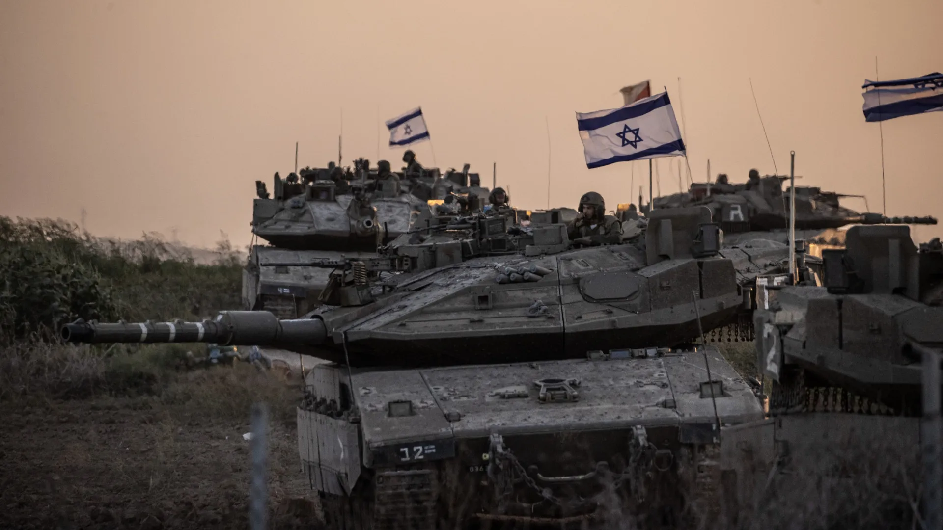 
                    Israel devolve nove prisioneiros palestinianos à Faixa de Gaza
                