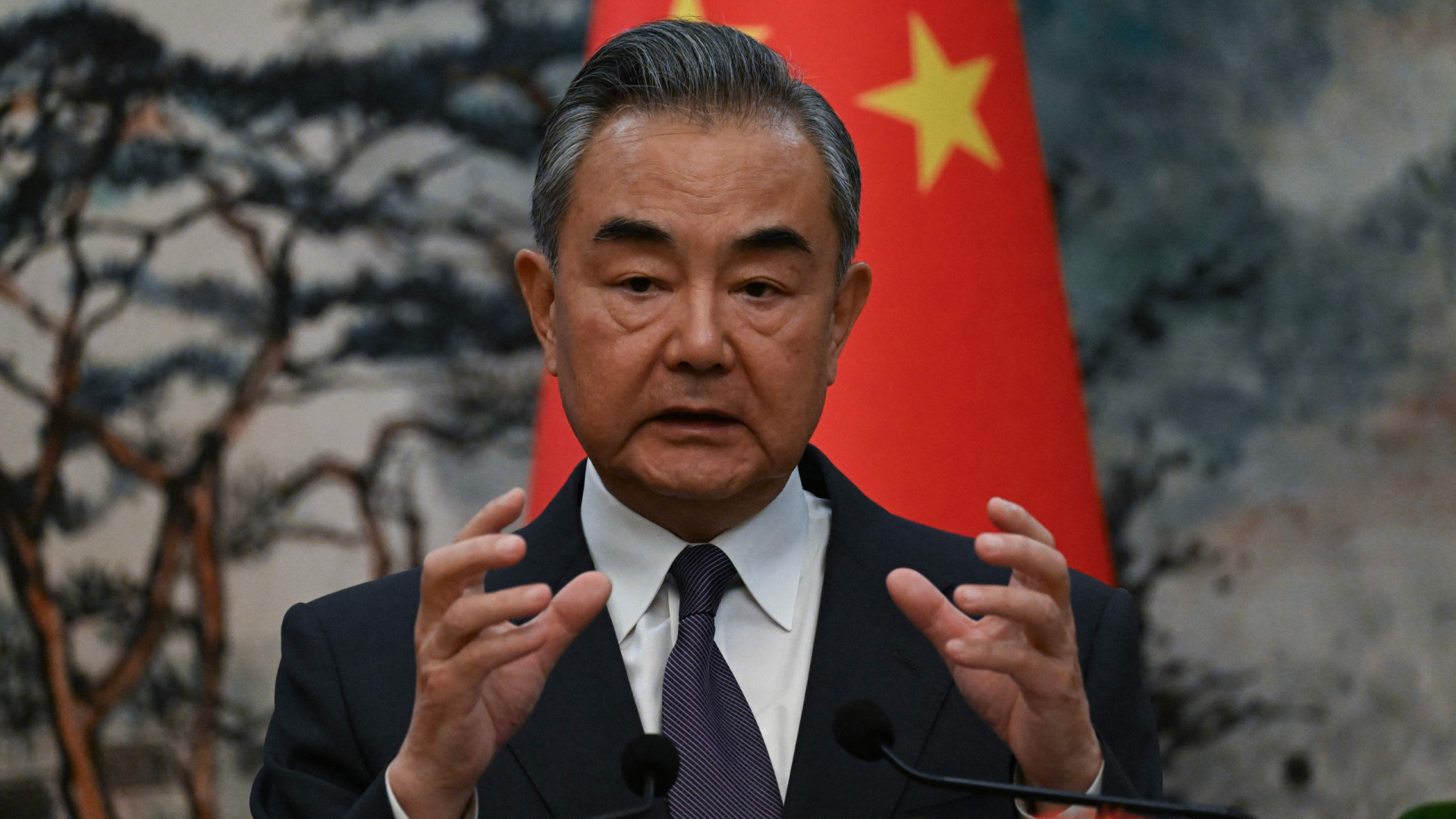 Chefe da diplomacia chinesa exorta União Europeia a evitar a confrontação