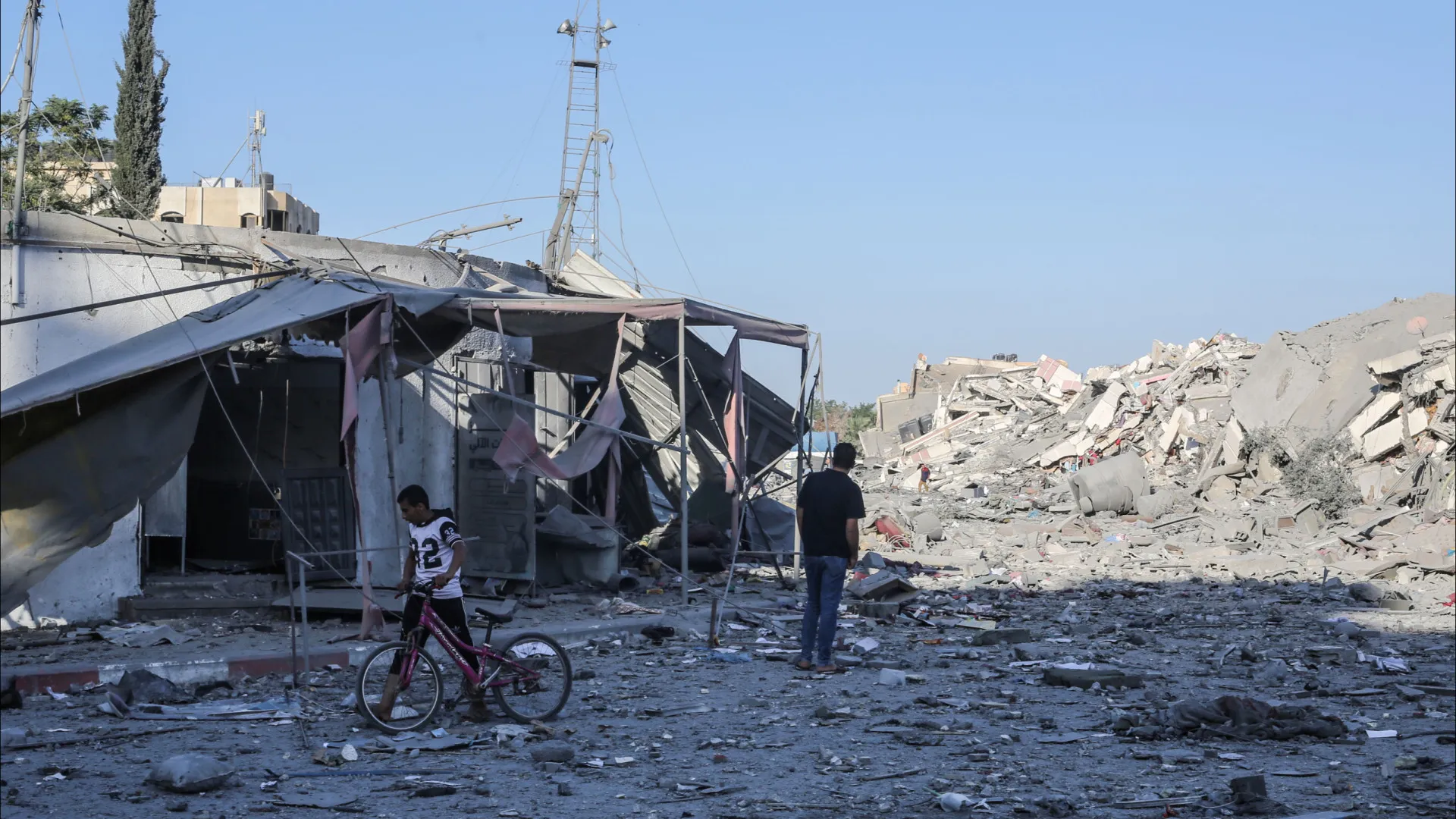 
                    Governo palestiniano apresenta plano de reconstrução de Gaza para 5 anos
                